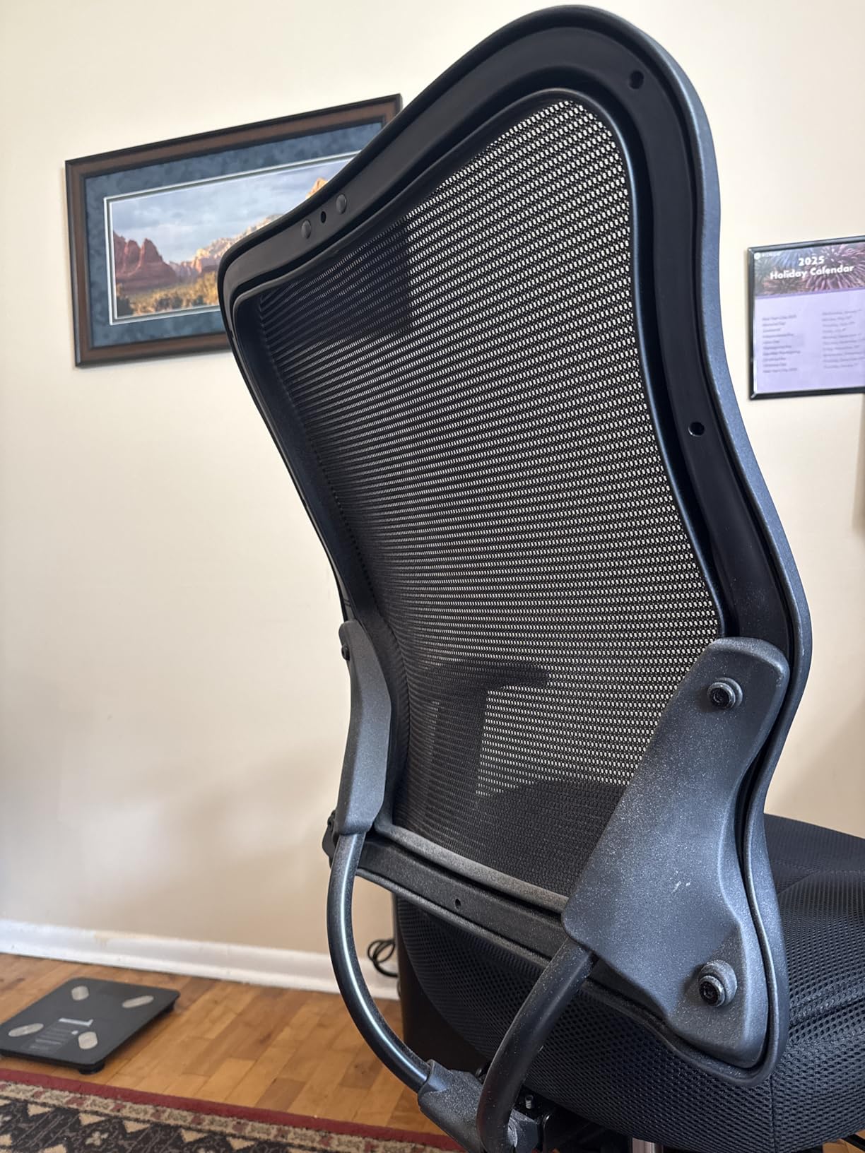 HON Wave High Back Ergonomic Mesh Office Chair with Adjustable Arms, Synchro-Tilt Recline and Swivel Wheels, Desk and Computer Chair for Home Office or Workstation, Black customer photo 2