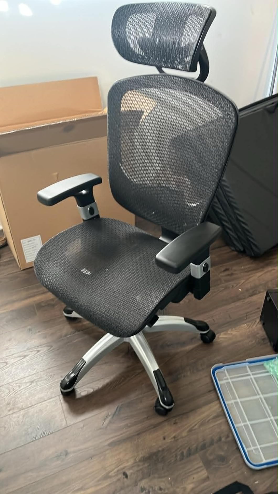 STAPLES Hyken Ergonomic Task Chair, Mesh, Ergonomic, Lumbar Support, Swivel, Black customer photo 1