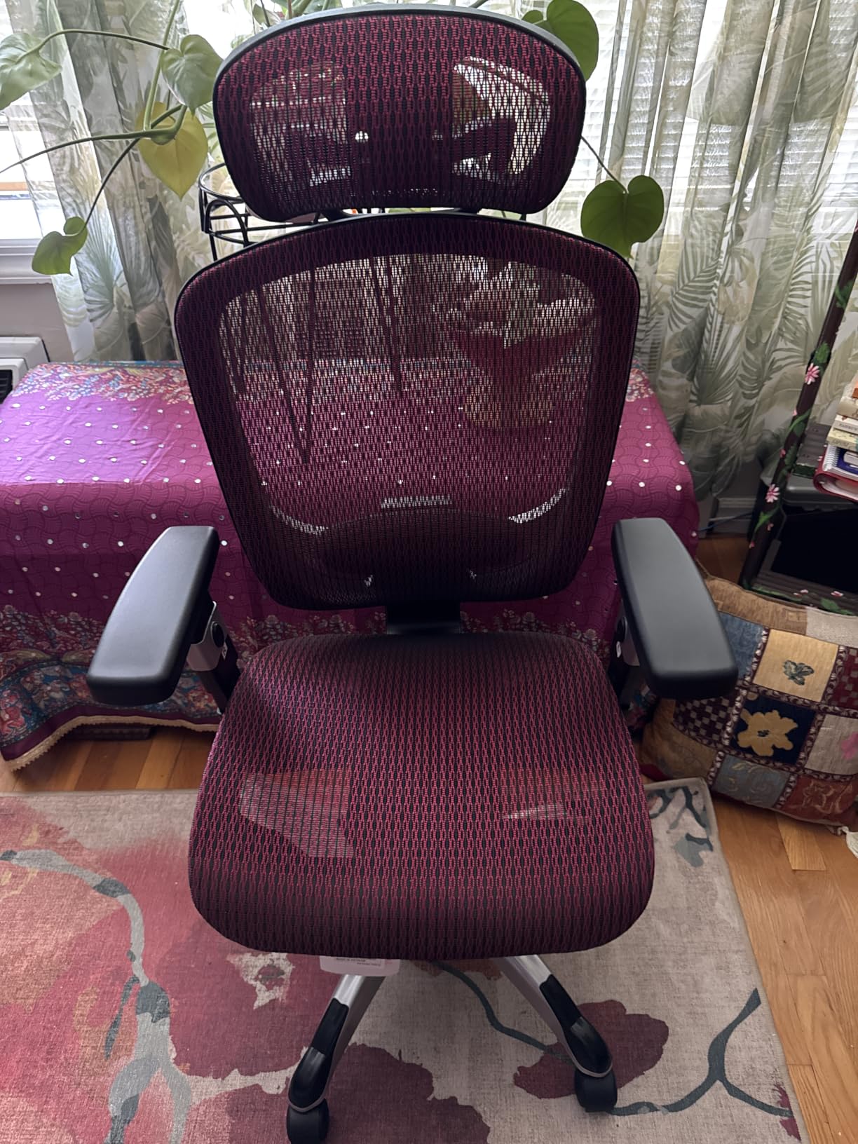 STAPLES Hyken Ergonomic Task Chair, Mesh, Ergonomic, Lumbar Support, Swivel, Black customer photo 2