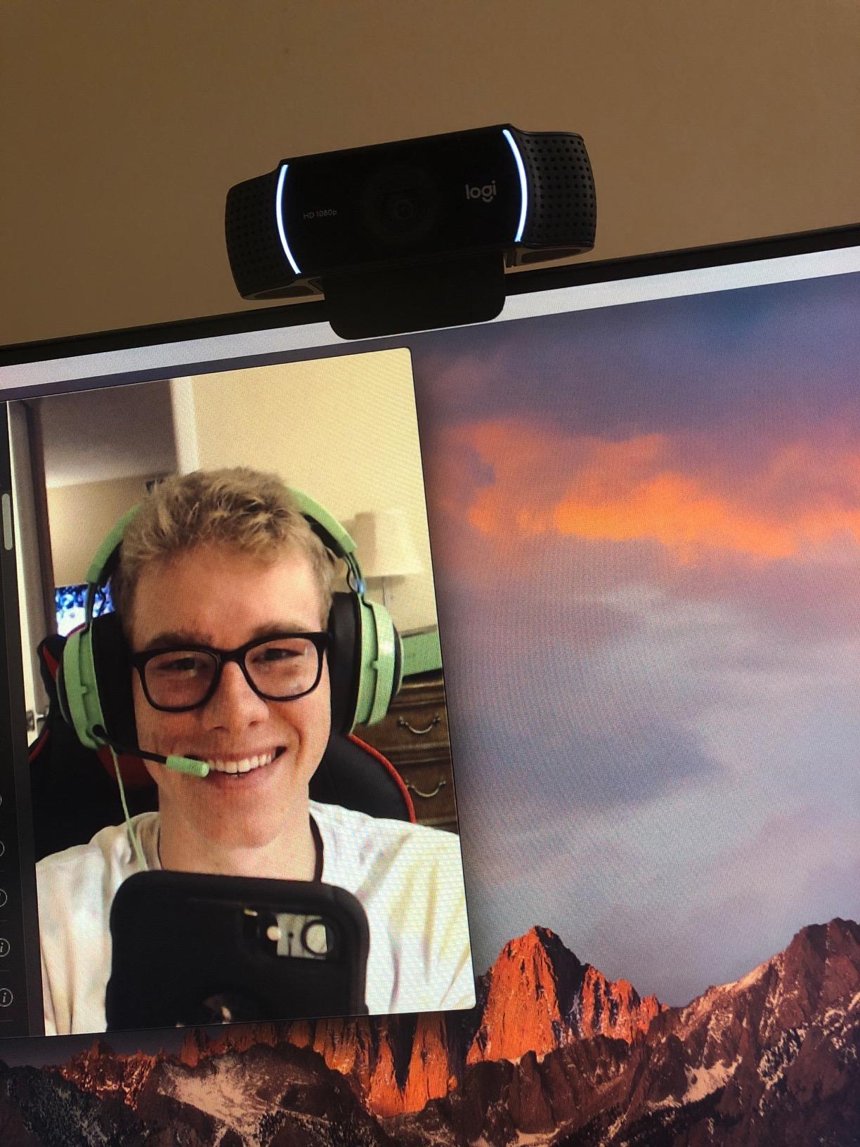 Logitech C922x HD Pro PC Webcam, Full HD 1080p/30fps or 720p/60fps Video customer photo 1