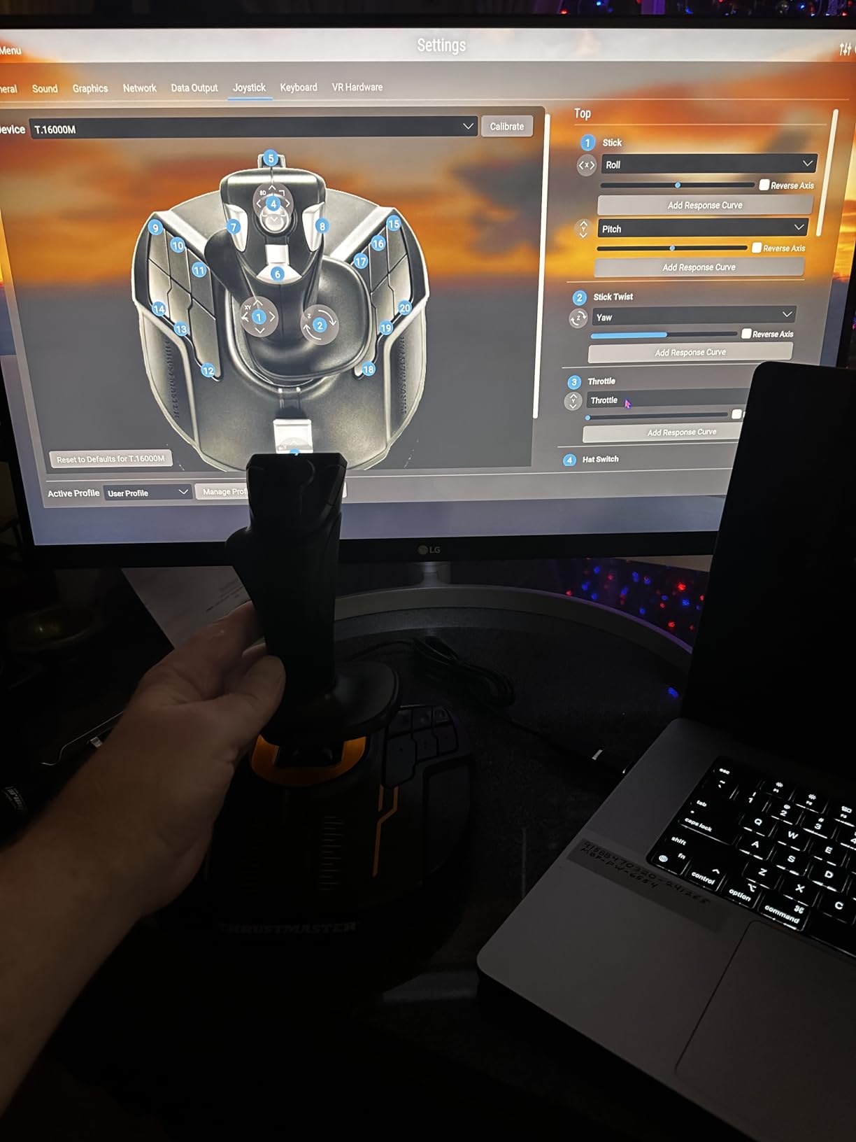Thrustmaster T16000M FCS - Precision Combat Flight Sim Joystick - PC | Drift-free H.E.A.R.T sensors, 16 programable buttons, 8-way hat switch, 4 axes, twist rudder, integrated throttle customer photo 1