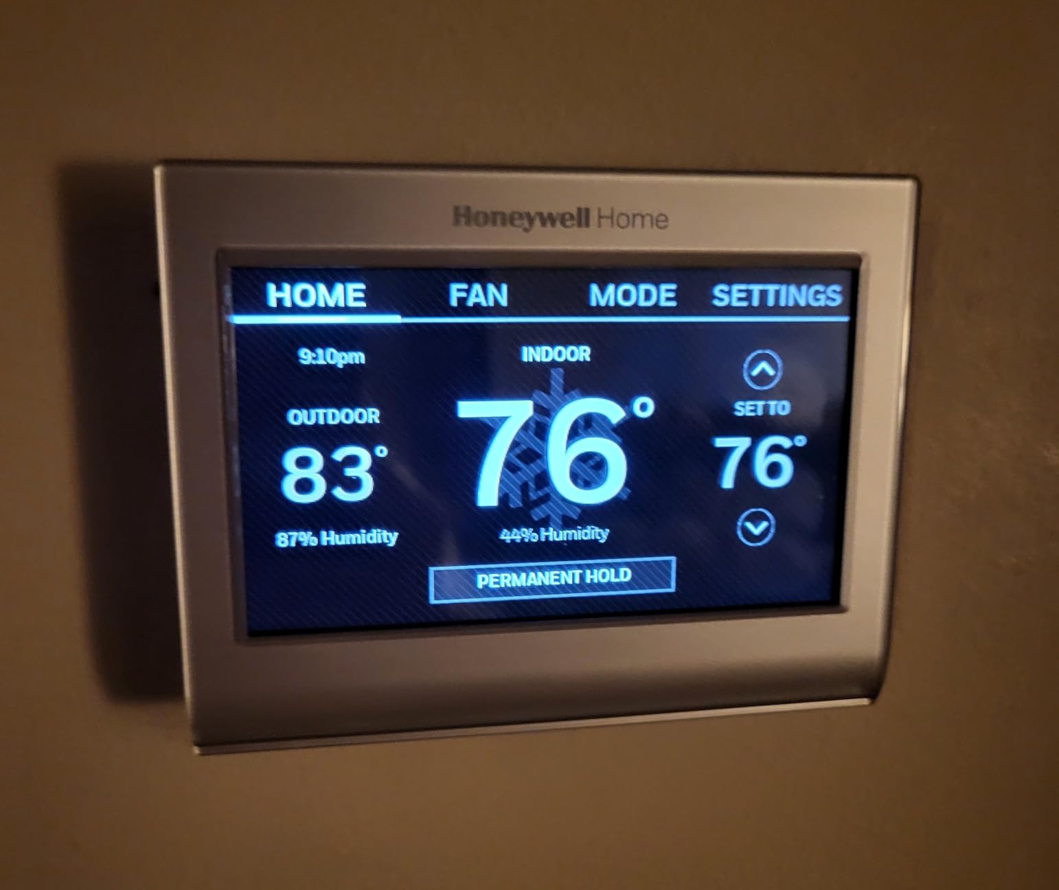 Honeywell Home RTH9585WF Wi-Fi Smart Color Thermostat, 7 Day Programmable, Touch Screen, Energy Star, Alexa Ready customer photo 1