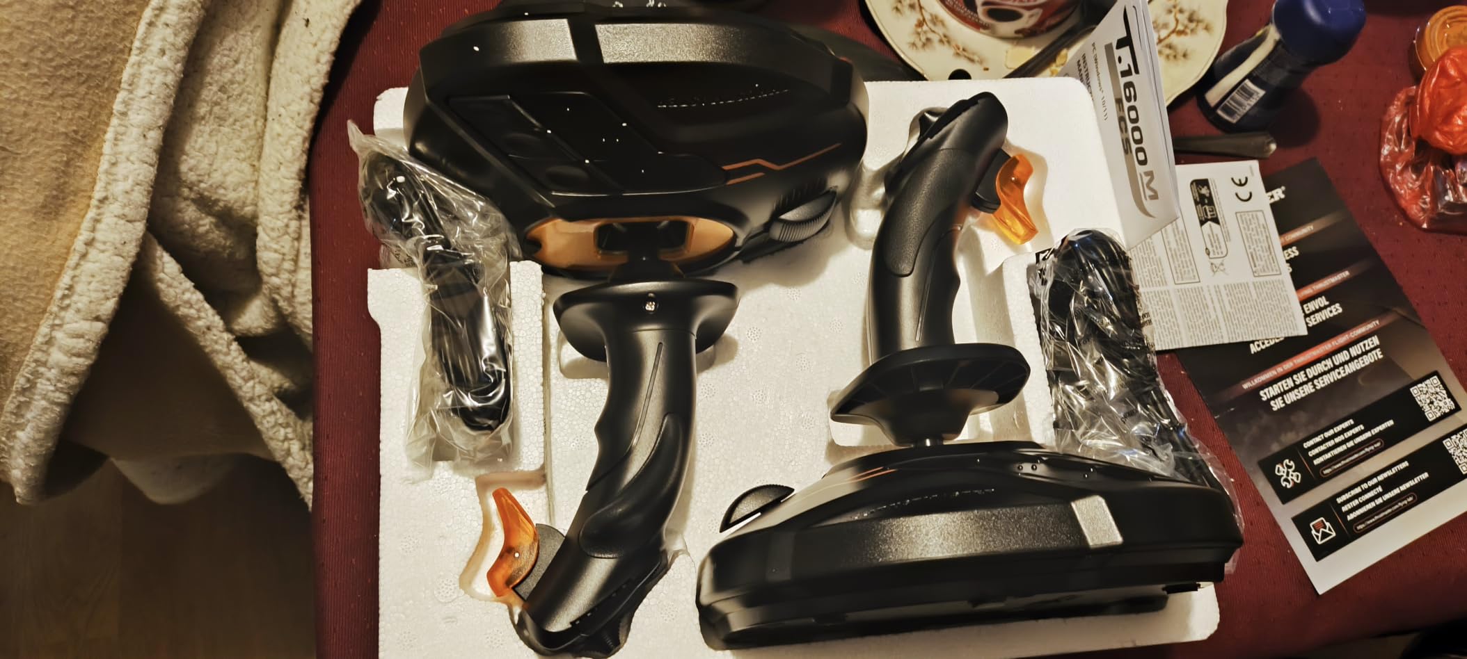 Thrustmaster T16000M FCS Space Sim Duo Combat Flight Sim Joystick - PC customer photo 1