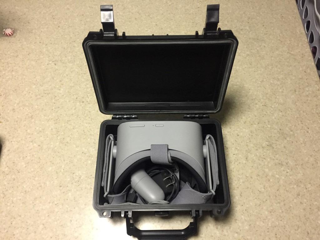 Oculus Go Standalone Virtual Reality Headset - 64GB customer photo 1