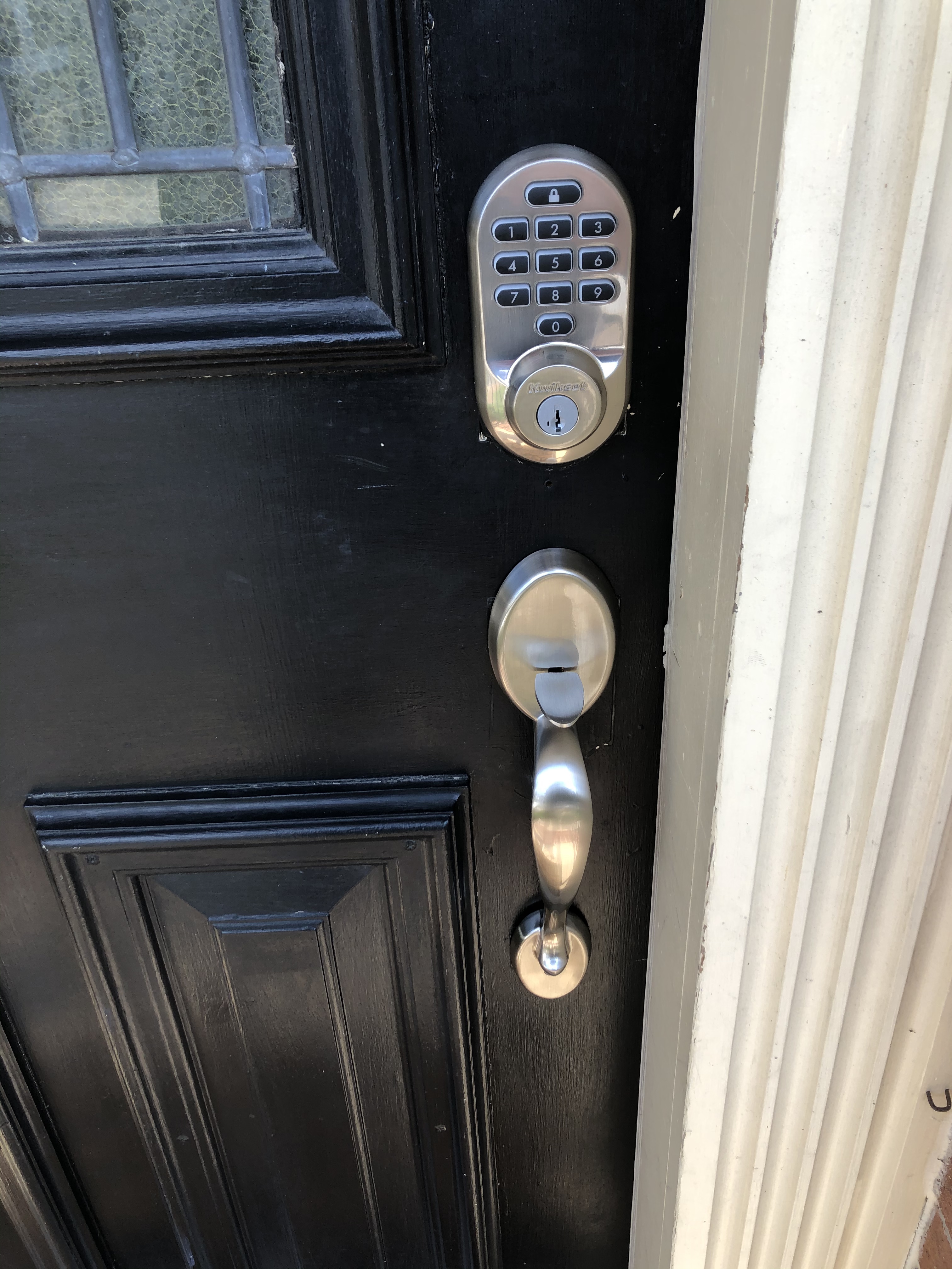 Kwikset Halo Wi-Fi Smart Lock Keyless Entry Door Deadbolt, Satin Nickel | Easy Install, No Hub Required, Geofence Auto-Unlock, Lifetime Finish Warranty, Backlit Keypad, Grade AAA Certified customer photo 1