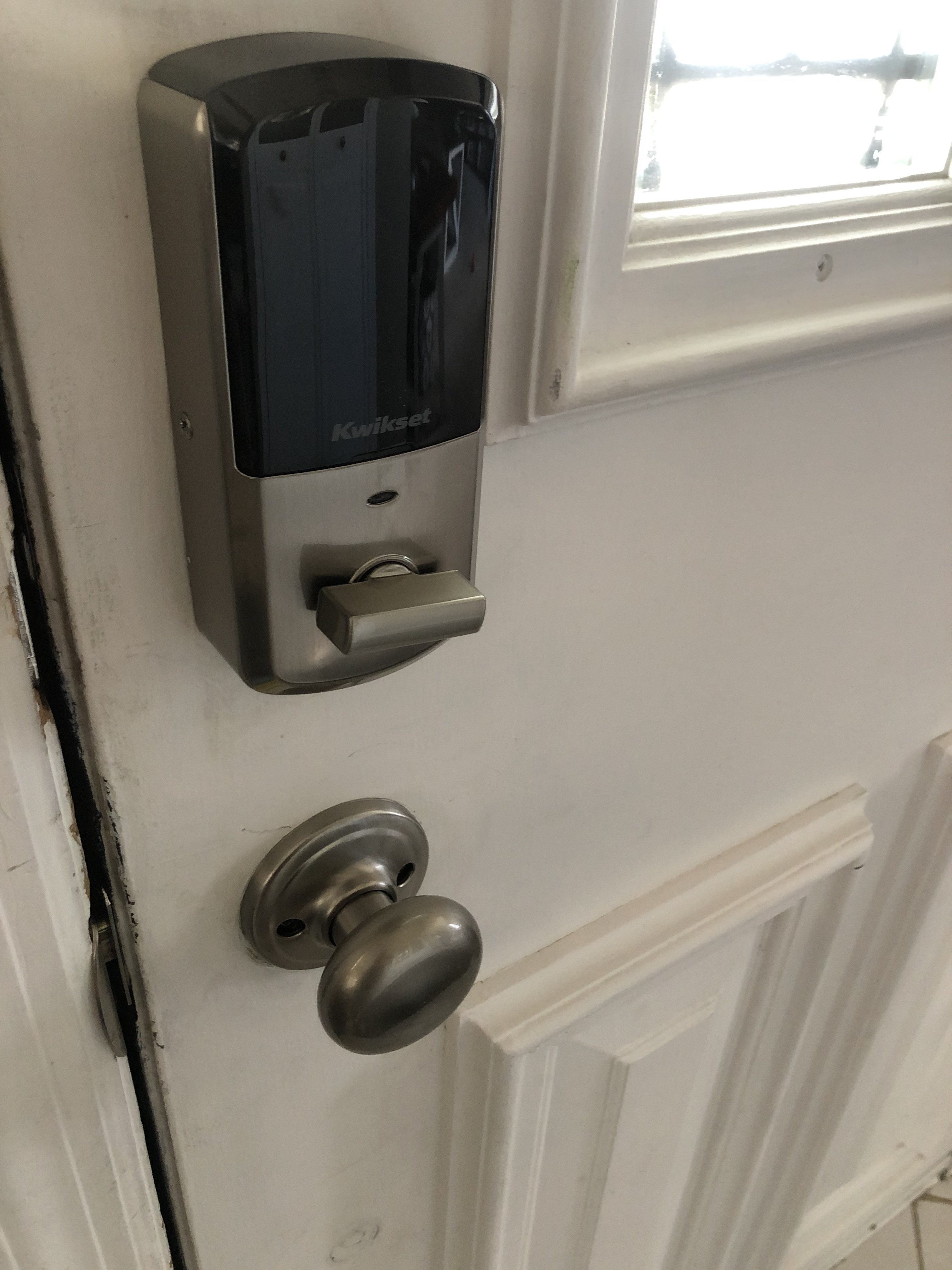Kwikset Halo Wi-Fi Smart Lock Keyless Entry Door Deadbolt, Satin Nickel | Easy Install, No Hub Required, Geofence Auto-Unlock, Lifetime Finish Warranty, Backlit Keypad, Grade AAA Certified customer photo 2