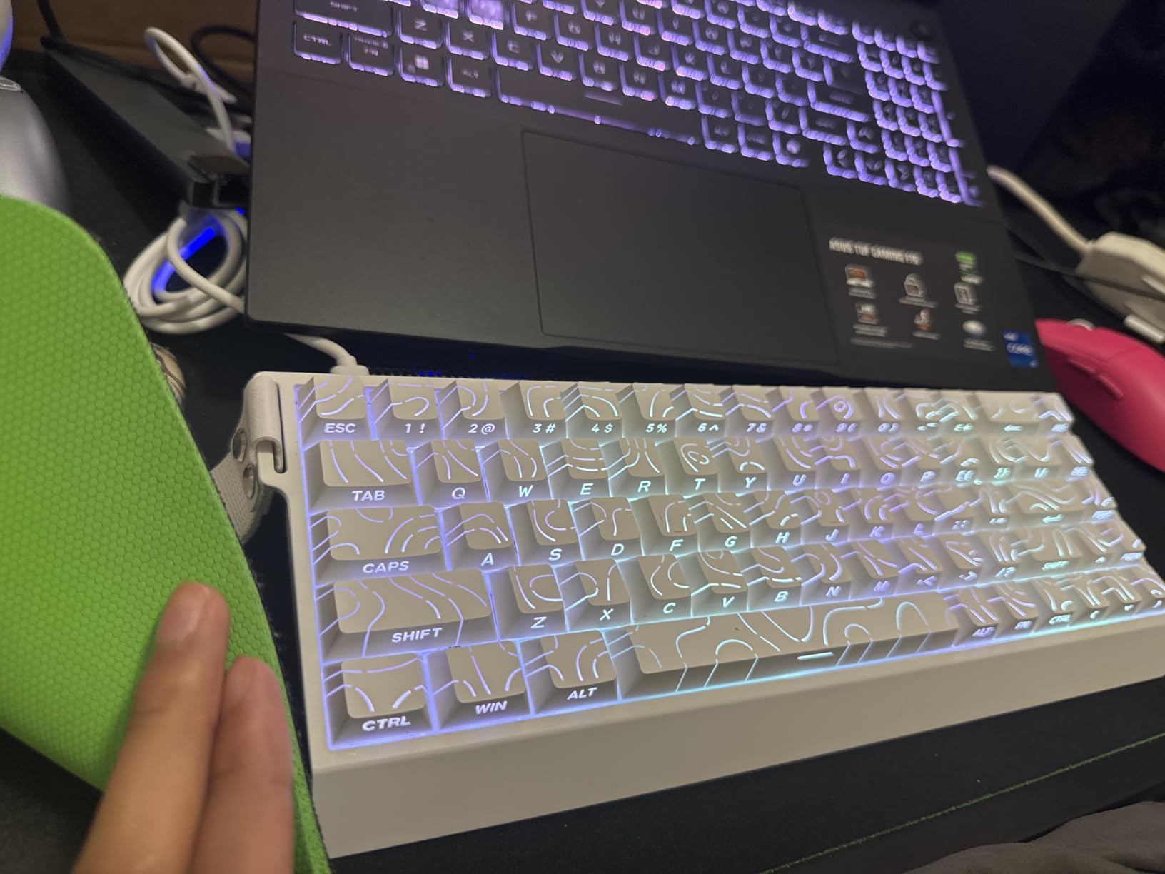 Razer Gigantus V2 Cloth Gaming Mouse Pad (XXL): Thick, High-Density Foam - Non-Slip Base - Classic Black customer photo 2