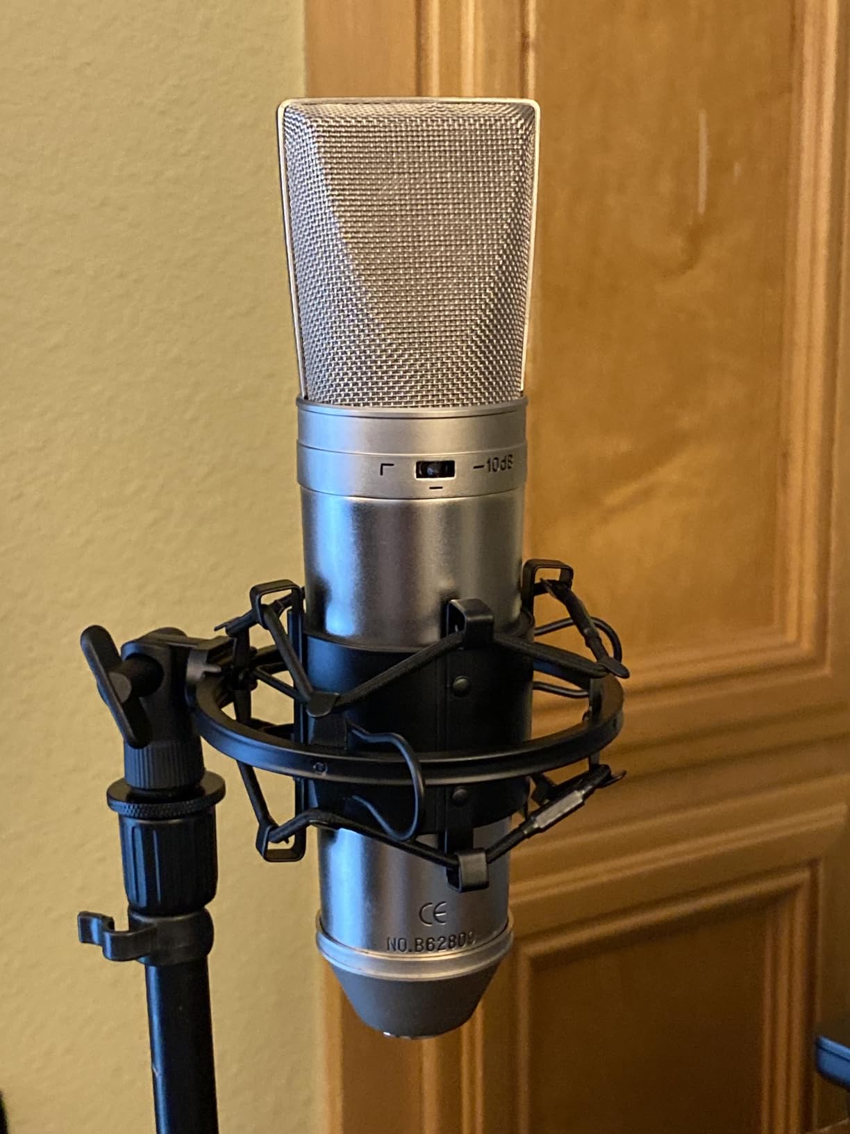 Universal Microphone Shock Mount, Mic Clip Holder for Diameter 47mm-53mm Mic Anti Vibration Adjustable High Isolation Shock Mount customer photo 2