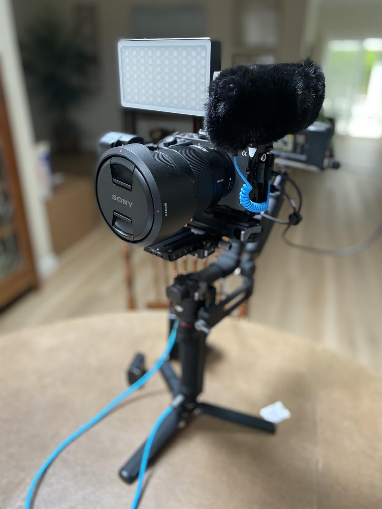 Sennheiser Professional MKE 400 Directional On-Camera Shotgun Microphone customer photo 2