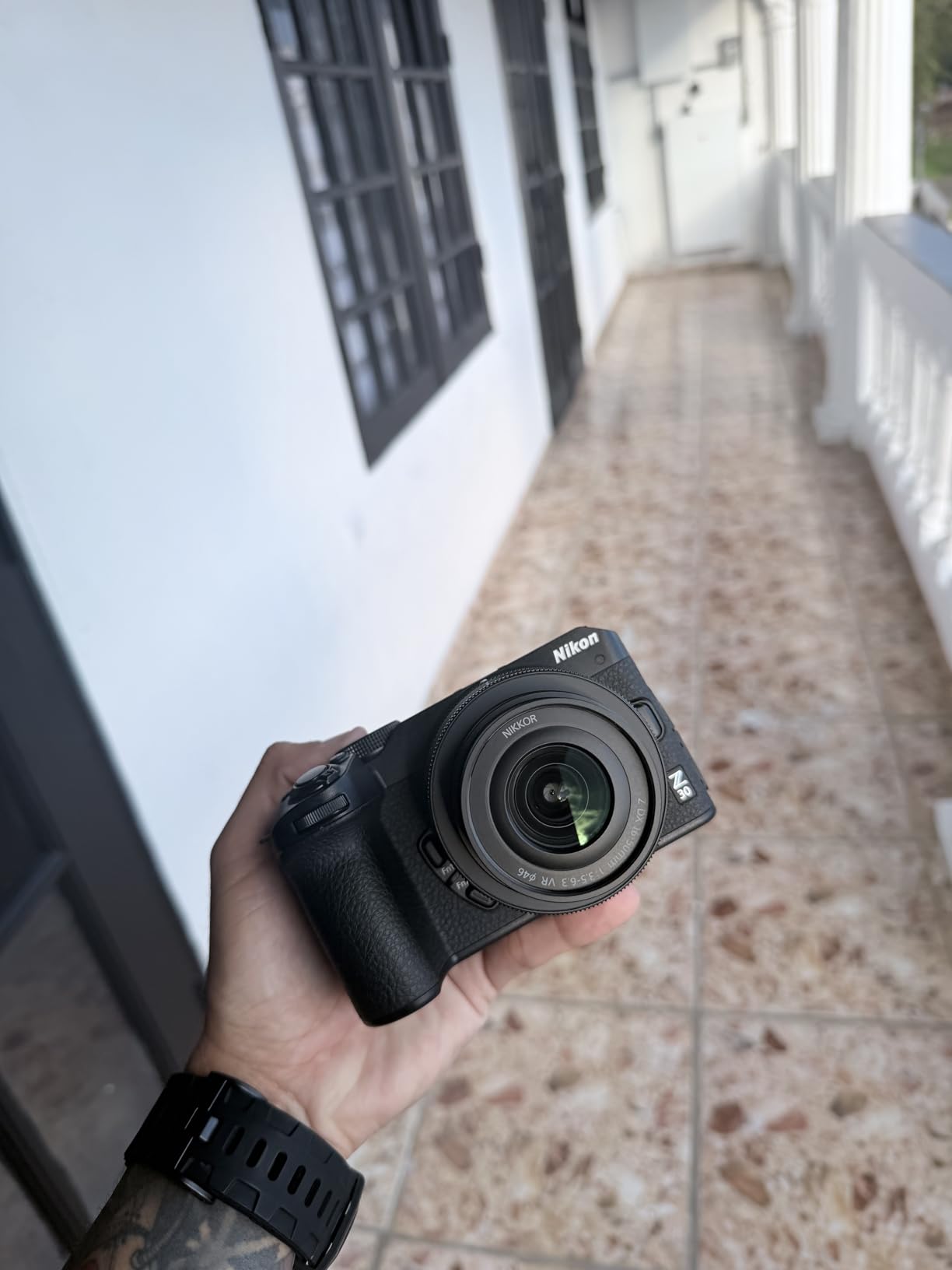 Nikon Z 30 with Wide-Angle Zoom Lens | Compact, lightweight mirrorless stills/video camera with 16-50mm zoom lens | 20.9MP DX Sensor, 4K/30p and Full HD 120p, Vari-Angle Touchscreen customer photo 2