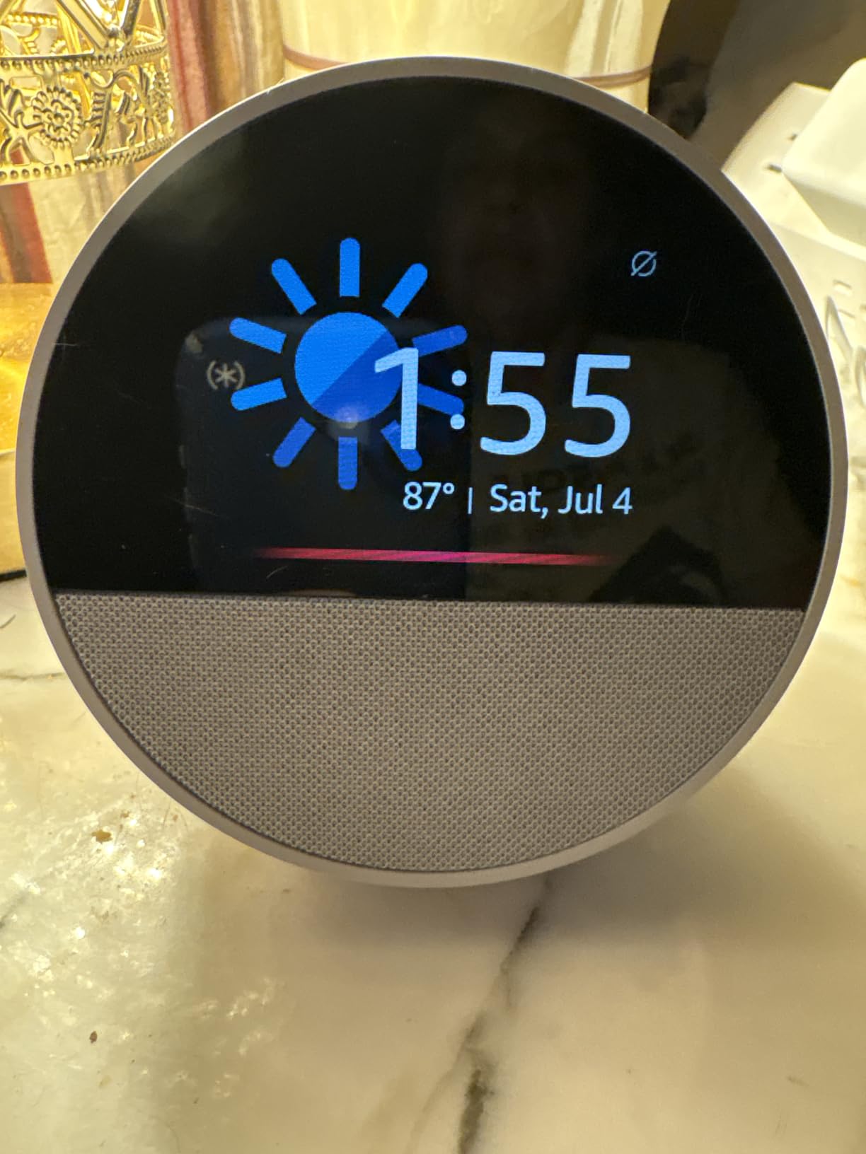 Amazon Echo Spot (newest model), Great for nightstands, offices and kitchens, Smart alarm clock, Designed for Alexa+, Black customer photo 1
