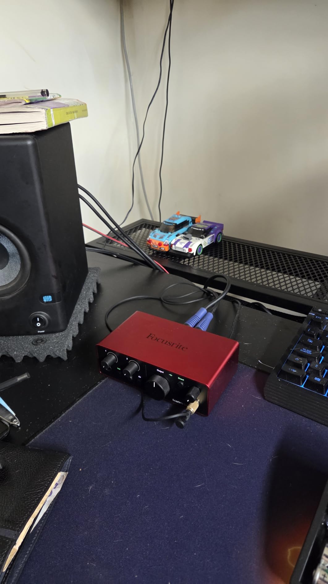 Focusrite Scarlett Solo 4th Gen USB Audio Interface, for the Guitarist, Vocalist, or Producer customer photo 1