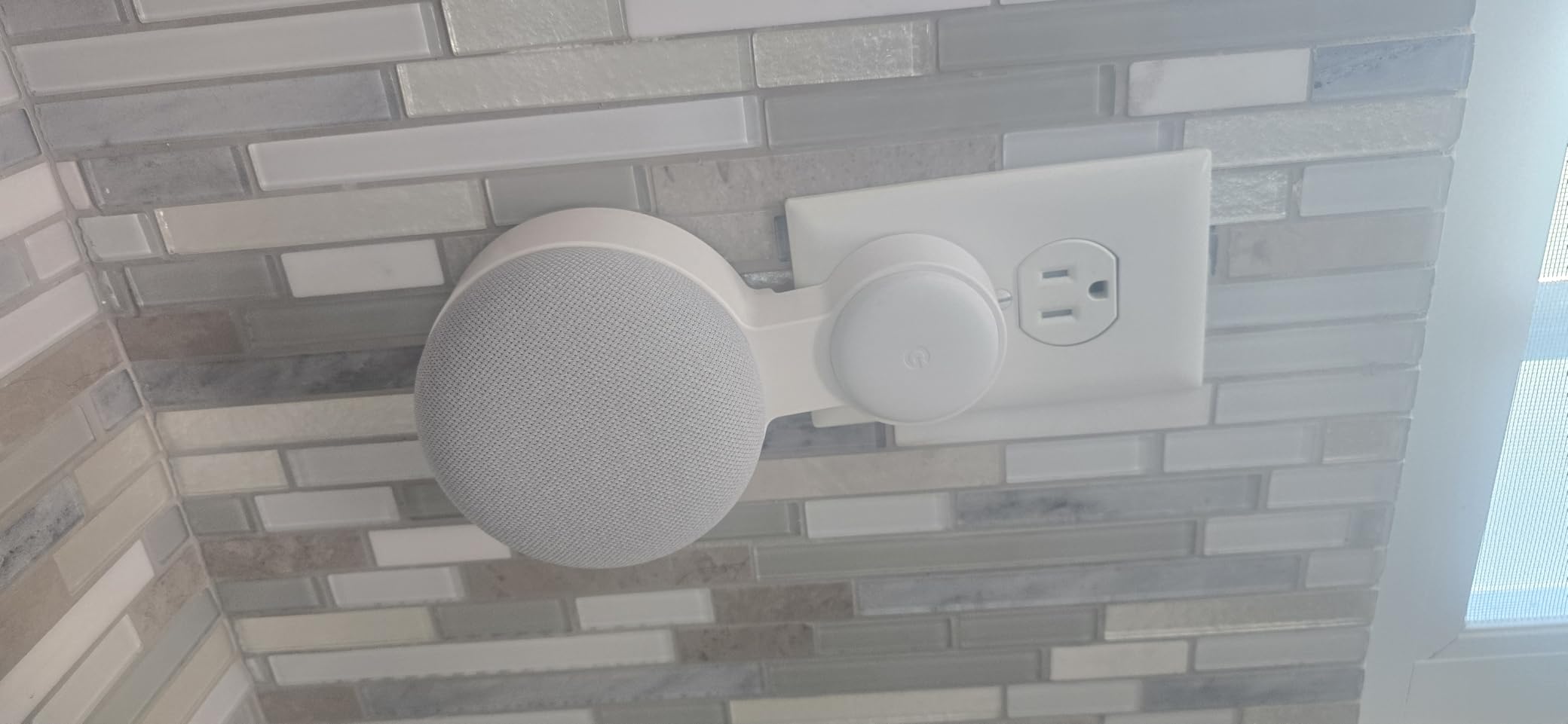 Google Nest Mini 2nd Gen - Bluetooth Speaker with English and Muliti Language Compatibility for Use Anywhere (Light Gray) customer photo 2