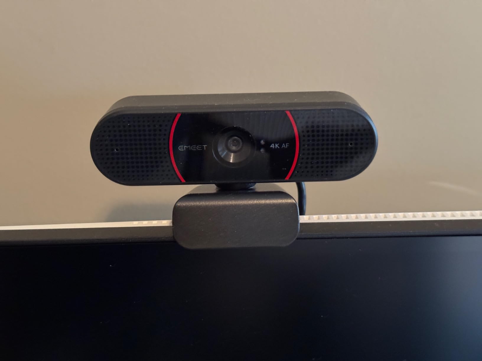 EMEET C960 4K Webcam for PC, PDAF Auto Focus, Dual Omni Mics, 73° FOV customer photo 1