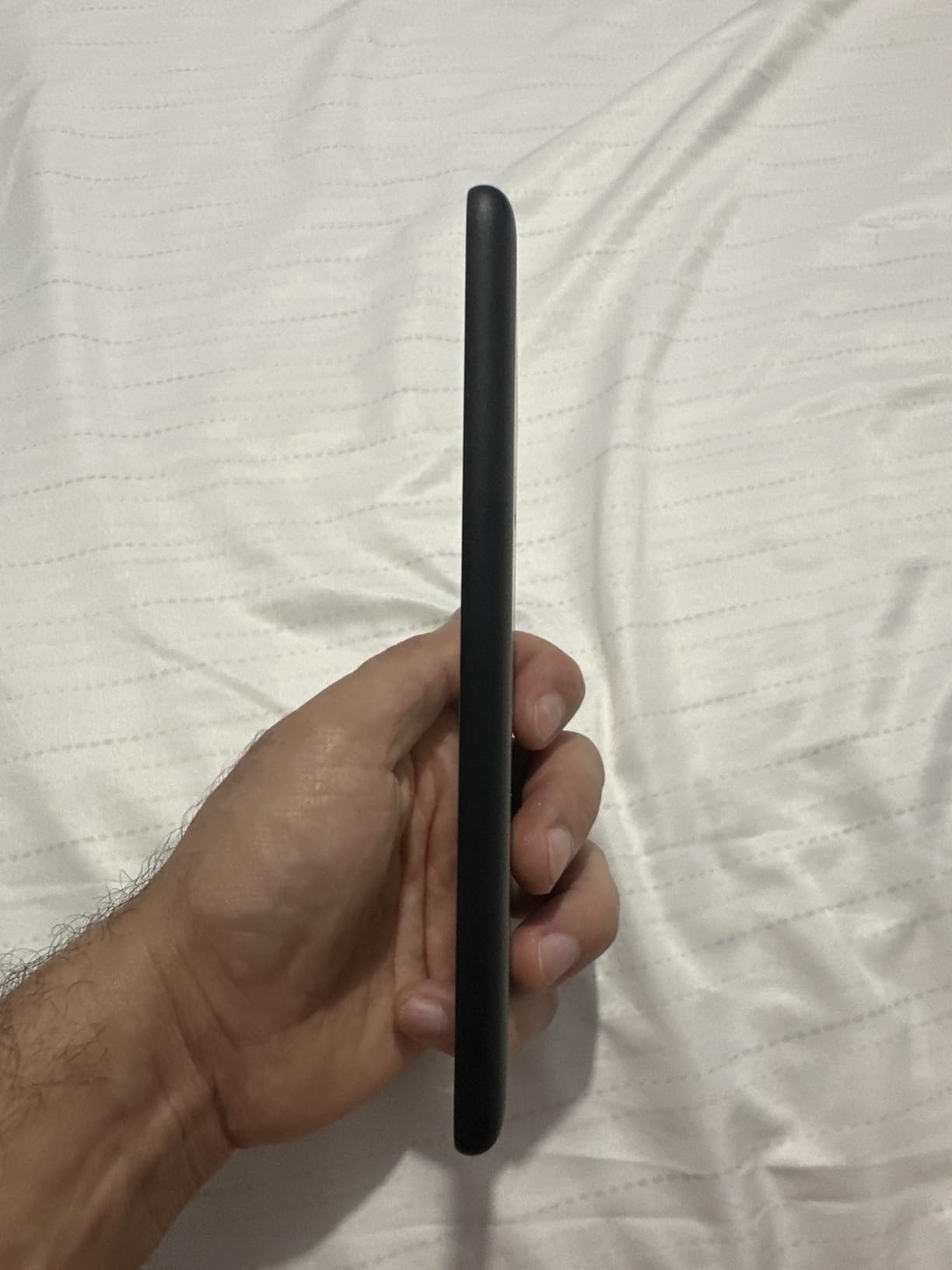 Amazon Kindle 16 GB (newest model) - Lightest and most compact Kindle, now with faster page turns, and higher contrast ratio, for an enhanced reading experience - Matcha customer photo 2