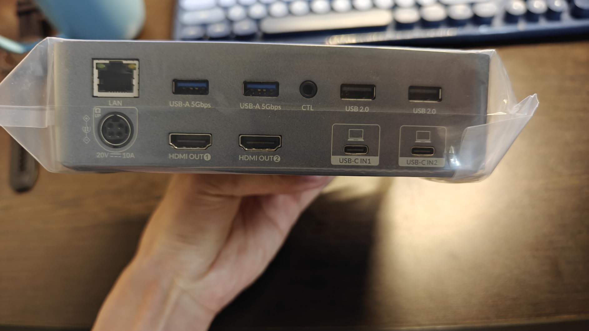 AV Access KVM Switch Dock 2 Monitors 2 Laptops, 4K KVM Switch Dual Monitor customer photo 1