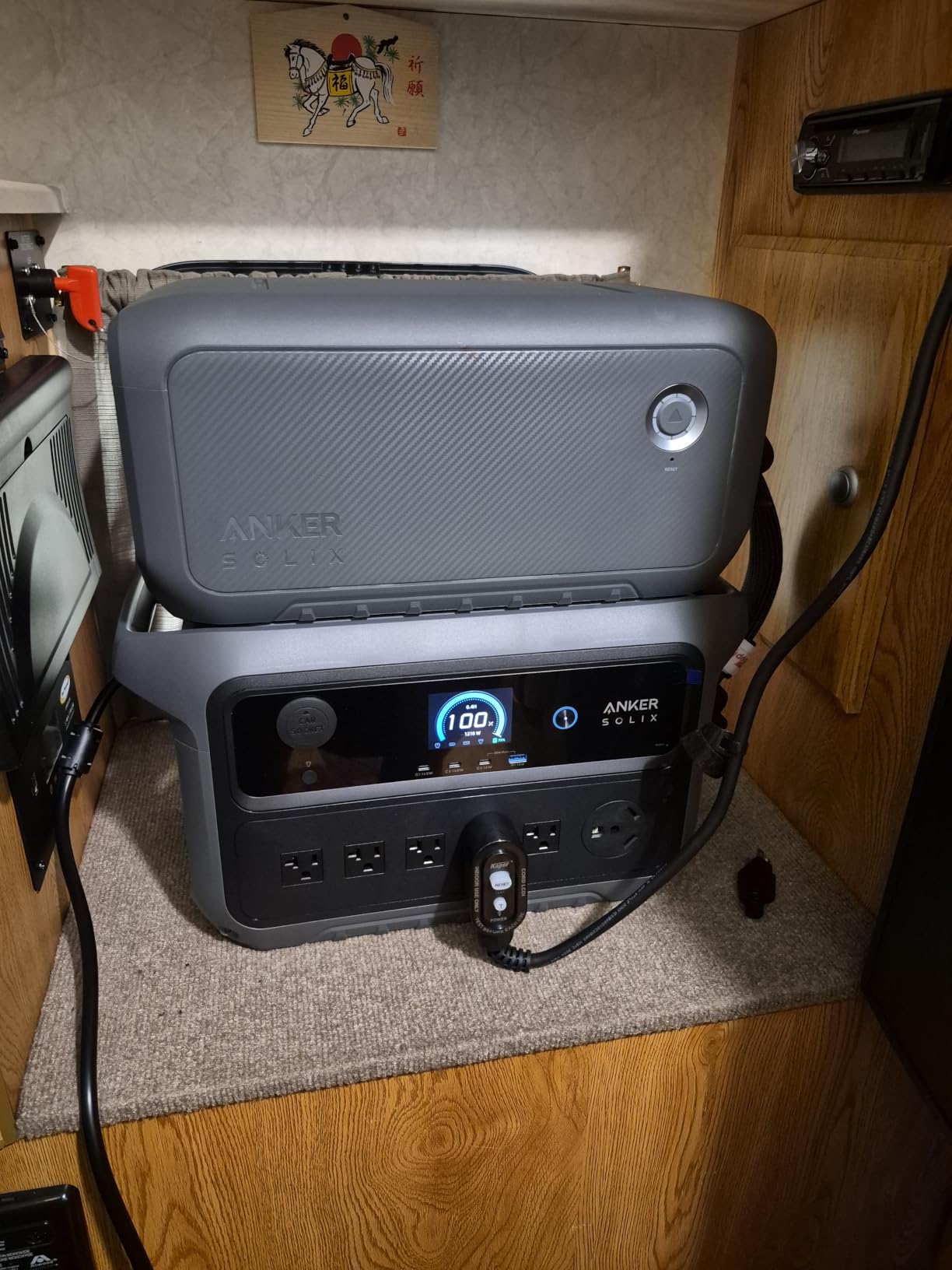 Anker Portable Power Station SOLIX C300, 288Wh LiFePO4 Backup Battery, 300W Solar Generator, 140W Two-Way Fast Charging, for Camping, Hunting, Travel, Blackout & Emergencies customer photo 2