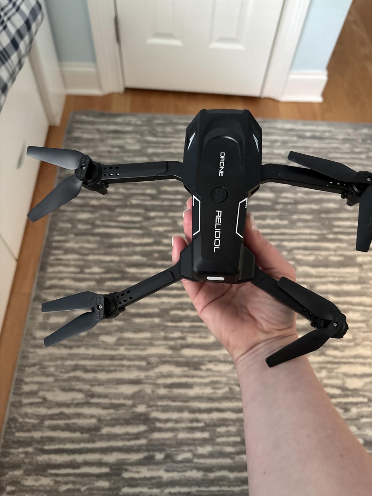 Drone with 1080P Camera - Foldable Remote Control Quadcopter with Gesture Control, 3D Flip, One Key Start, Emergency Stop, 2 Batteries, Easier to use, Toy for Kids Adult Beginners customer photo 2