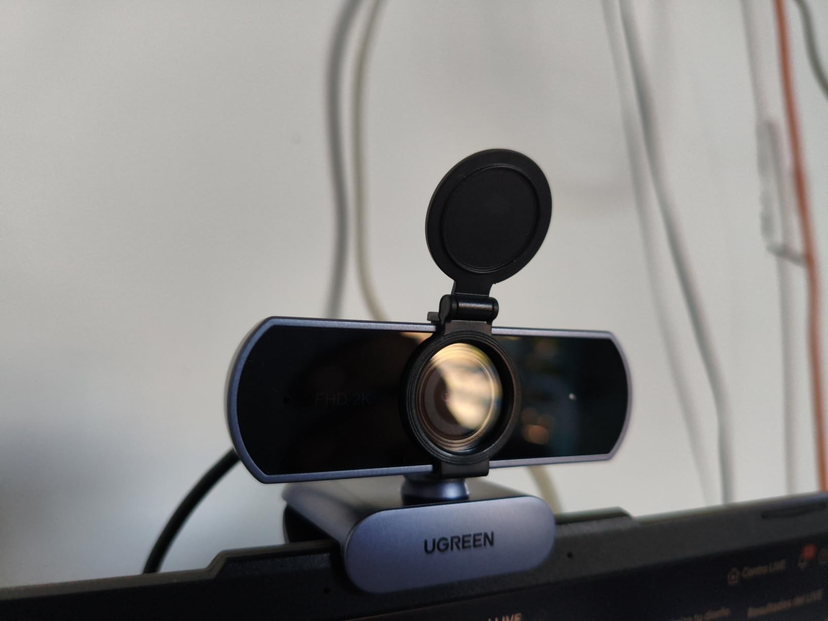 UGREEN 2K Webcam for PC Ultra HD 1080P Computer Webcam with Microphone | PC Camera with Privacy Cover, USB Web Camera for Streaming, Conference, Video Calling, Zoom,Teams, FaceTime customer photo 1
