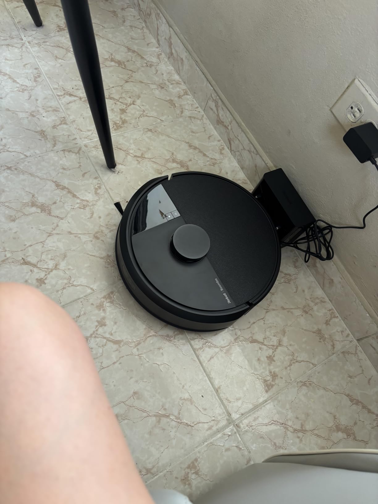 iRobot Roomba 105 Vac Robot Vacuum - Easy to use, Intense Power-Lifting Suction, LiDAR Navigation, Multi-Surface Cleaning, Cleans in Neat Rows, Self-Charging | 70x Power-Lifting Suction, Clearview Lidar Mapping, 3-Stage Multi-Surface Cleaning, Self-Charging Dock, Includes Filter customer photo 2