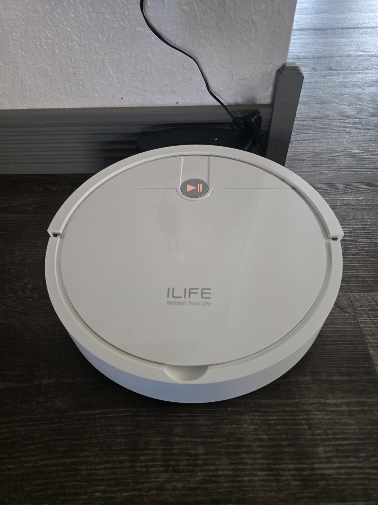 ILIFE V2 Robot Vacuum Cleaner, Tangle-Free Suction | 120 Mins Runtime, Slim, Self-Charging Robotic Vacuum Cleaner, Ideal for Pet Hair and Hard Floors customer photo 1