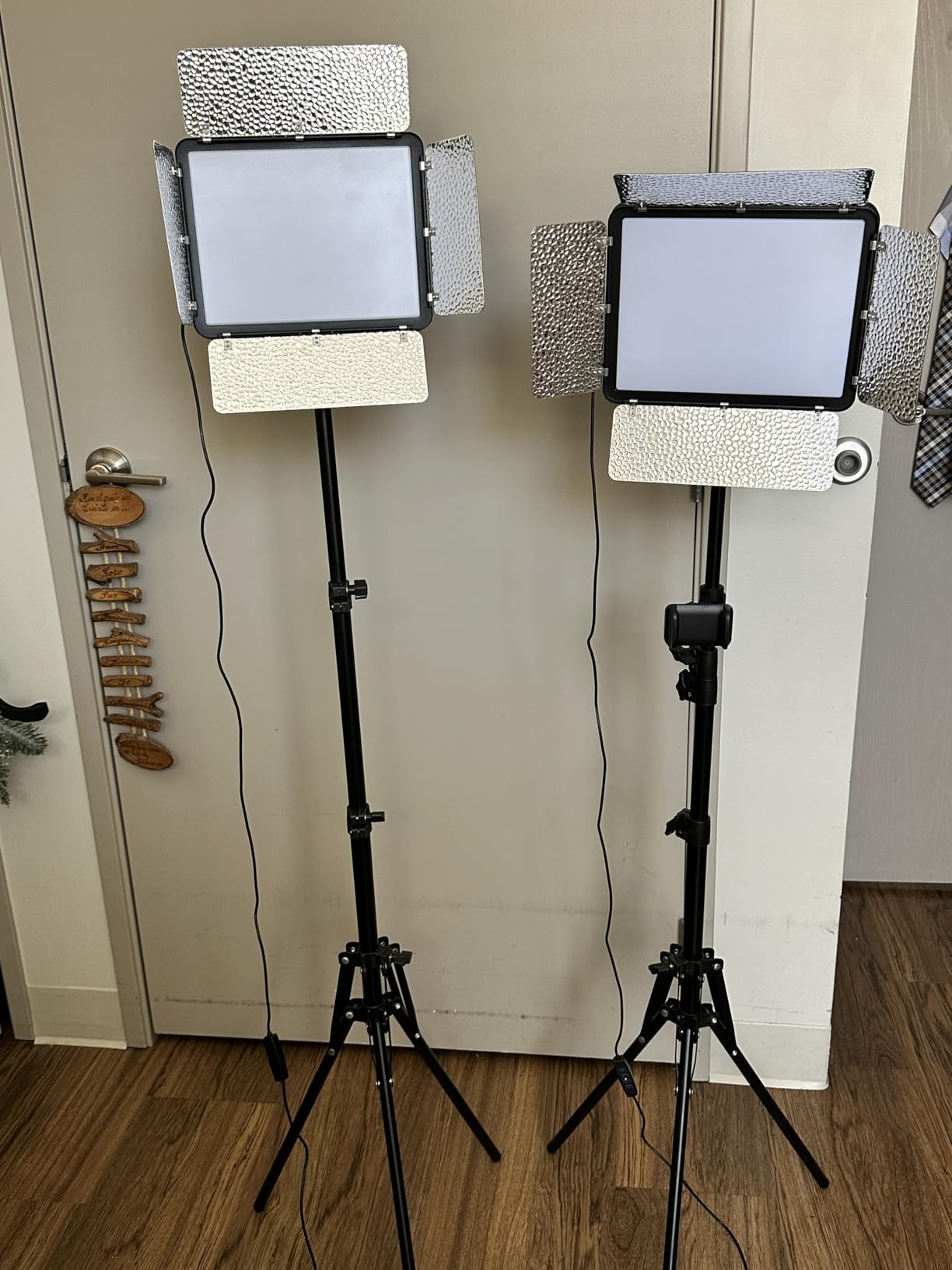 EMART 2-Pack LED Video Light Kit with Phone Holder & Barndoor, 2800-7000K Dimmable Studio Lights, 73