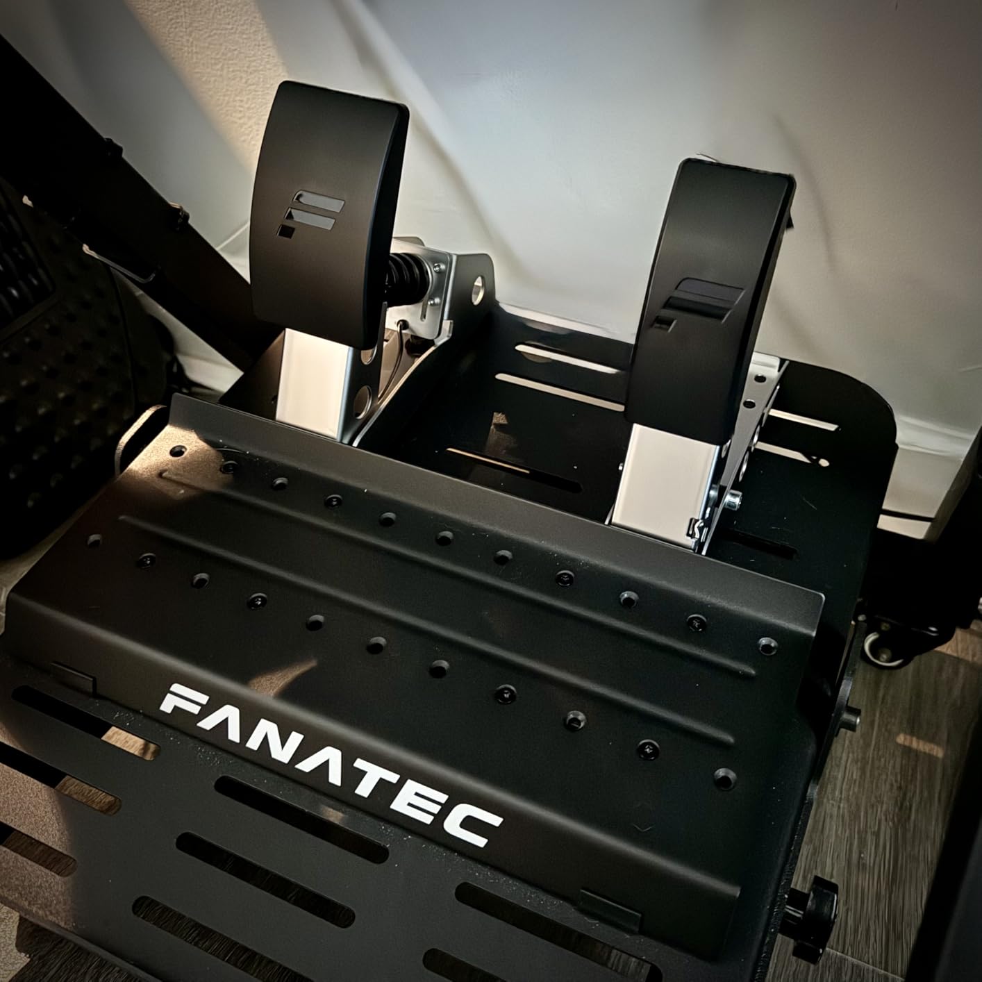 Fanatec Officially Licensed Gran Turismo DD Pro PlayStation Sim Racing Steering Wheel, Base and Pedals - 5 Nm FluxBarrier Direct Drive, 2-Pedal Set for PC, PS5, PS4 customer photo 2