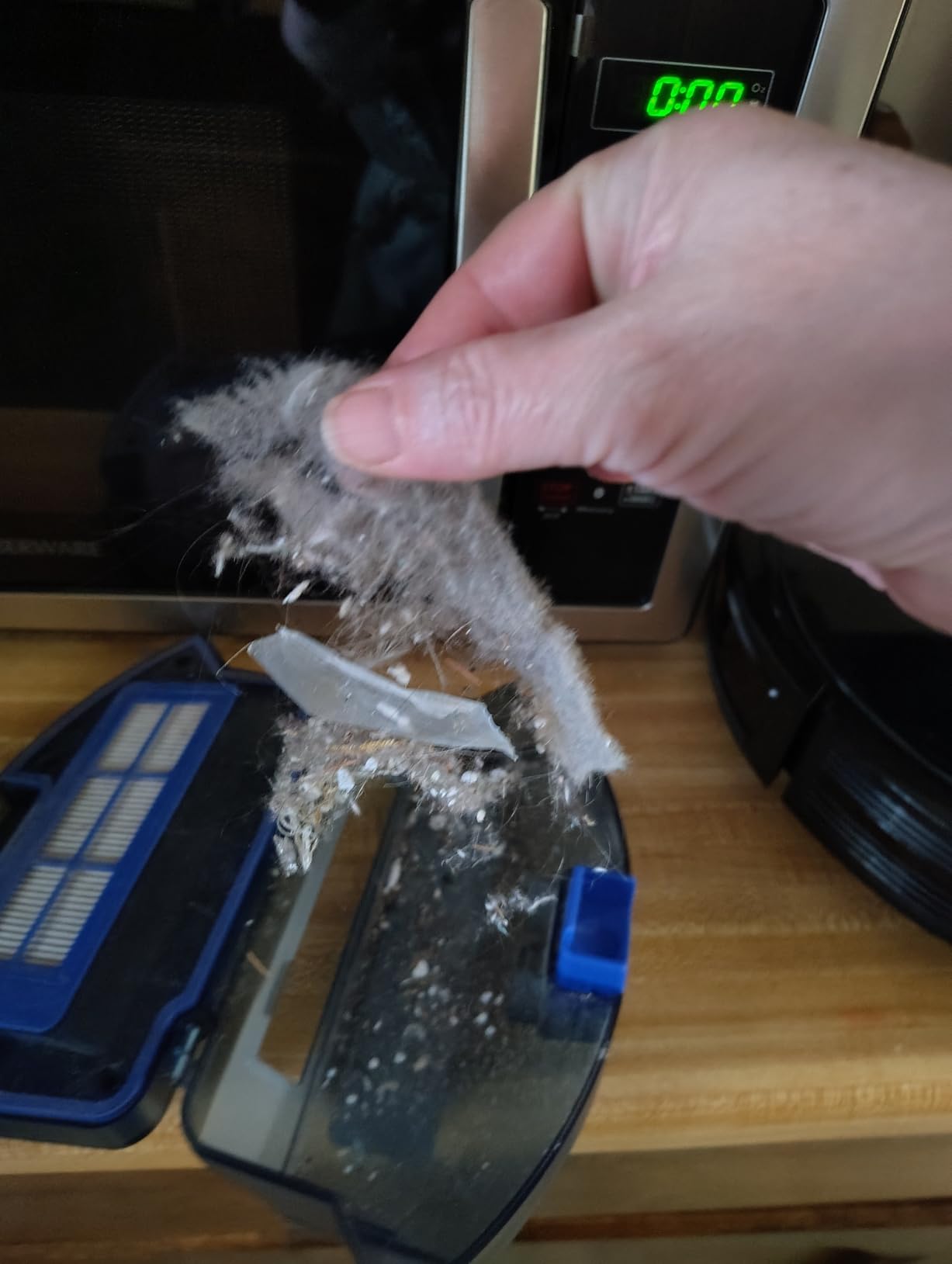 eufy C28 Robot Vacuum and Mop Combo, 15,000 Pa, HydroJet Roller Mop | Upgraded from X10 Pro, Zero-Tangle for Pet Hair, Auto Mop Washing&Drying, Self-Emptying&Refilling 2026 New customer photo 2