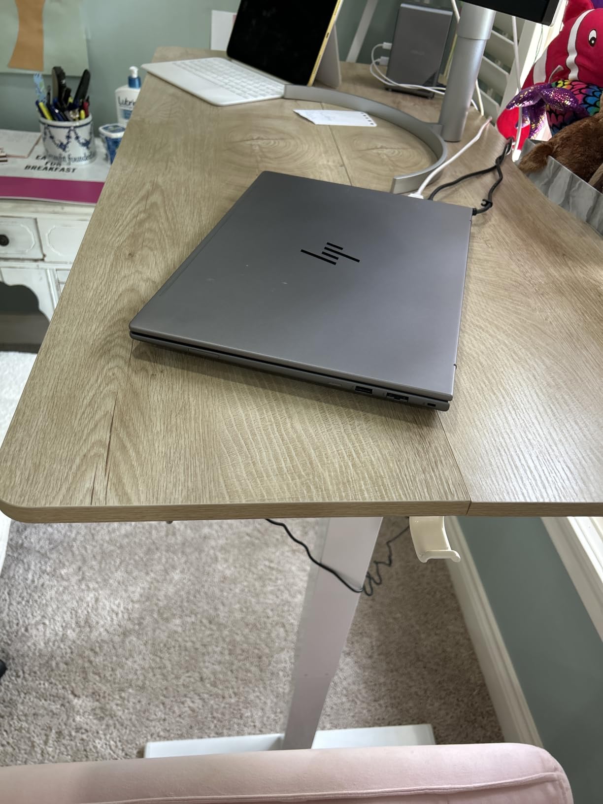 Cubiker Standing Desk, 32