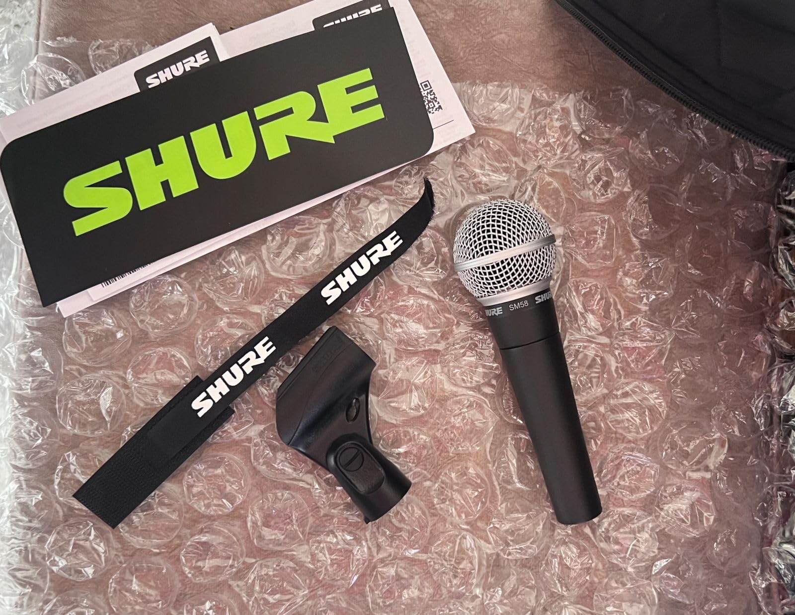 Shure SM58 Pro Dynamic Vocal Microphone with 25-ft XLR Cable customer photo 1
