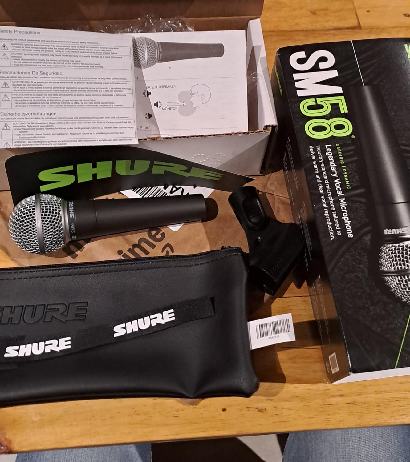 Shure SM58 Pro Dynamic Vocal Microphone with 25-ft XLR Cable customer photo 2