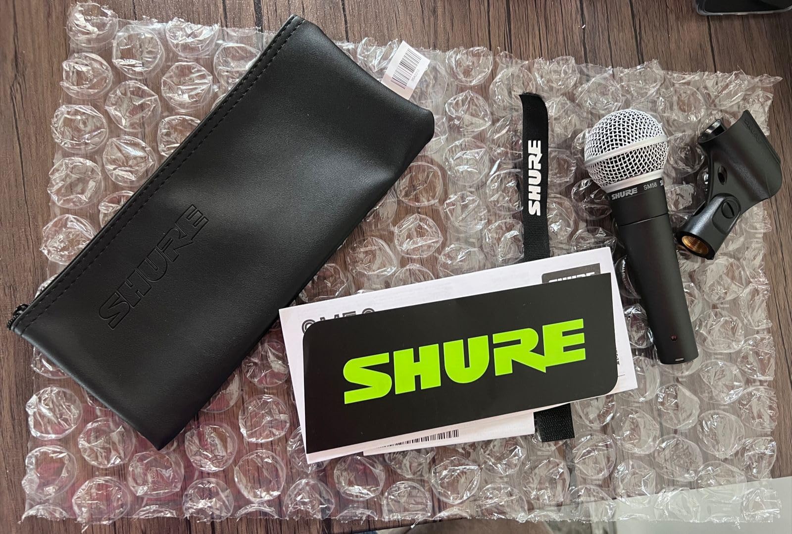 Shure SM58-LC Dynamic Vocal Microphone - Professional Handheld Cardioid XLR Mic for Singing, Live Performance, Studio Recording, Podcast & Broadcast, Black customer photo 2
