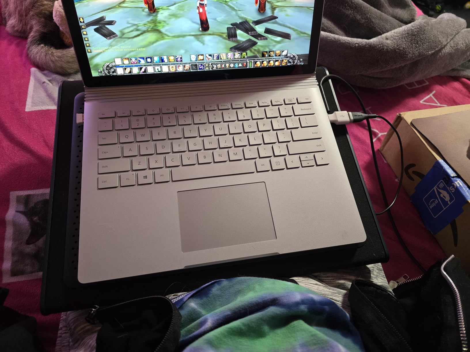 Targus 17 Inch Dual Fan Lap Chill Mat - Soft Neoprene Laptop Cooling Pad customer photo 1
