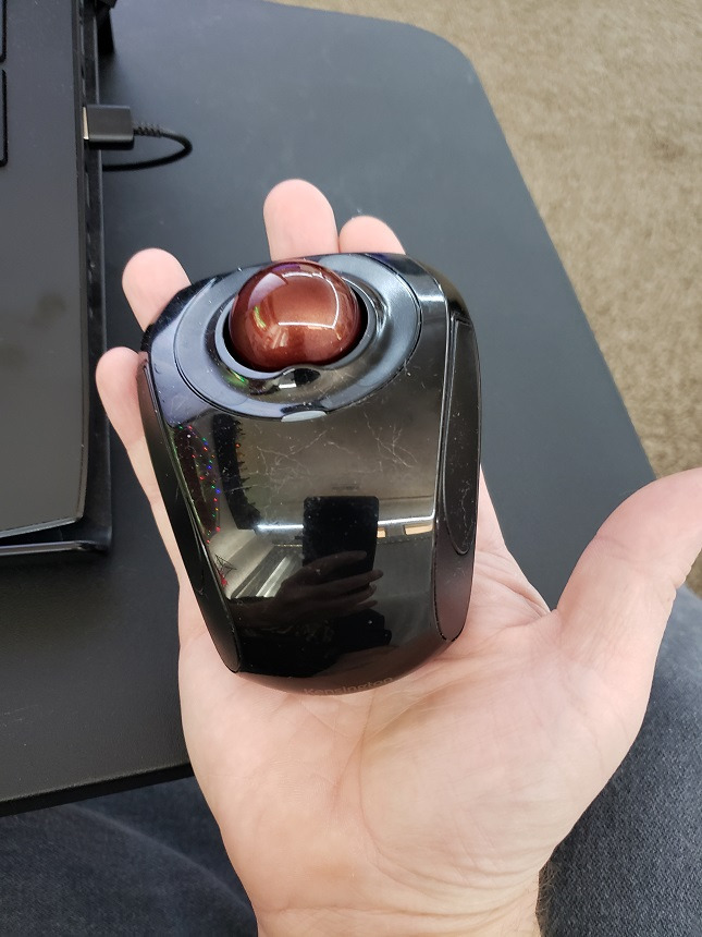 Kensington Orbit Wireless Trackball Mouse with Touch Scroll Ring (K72352US), Black customer photo 2