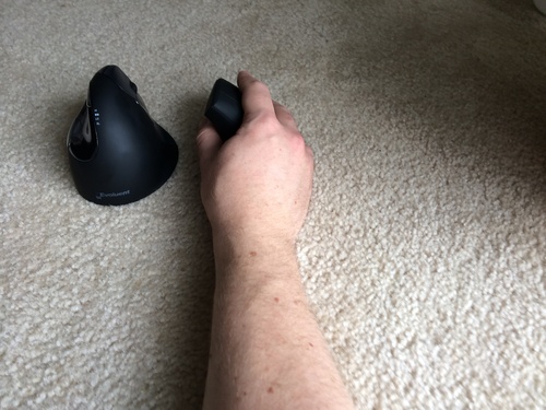 Anker 2.4G Wireless Vertical Ergonomic Optical Mouse for Work, Multi-Device Connectivity, 800/1200 /1600 DPI, 5 Buttons for Laptop, Desktop, PC - Black customer photo 1
