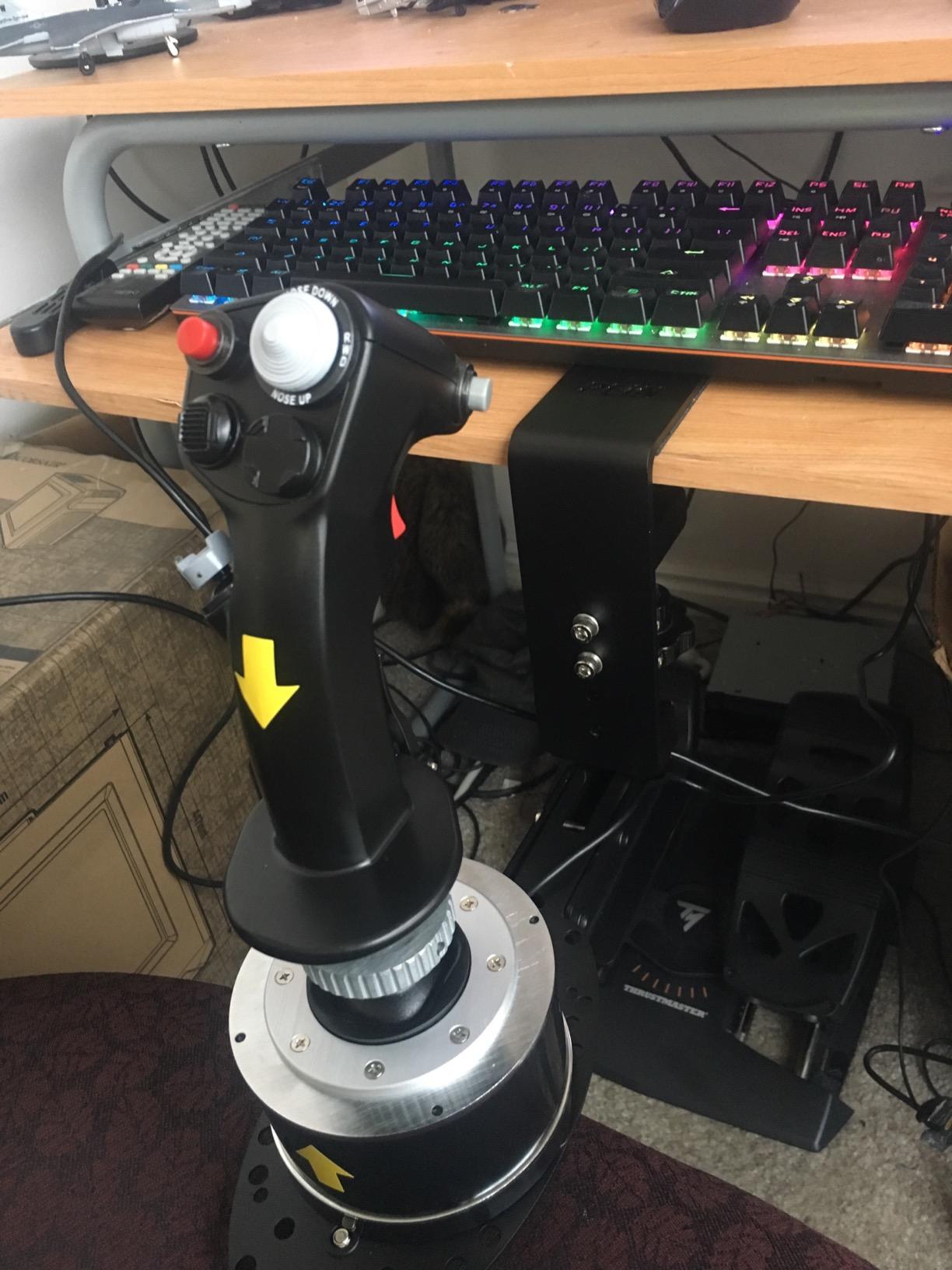 Thrustmaster HOTAS Warthog A-10C replica metal flight stick - PC customer photo 2