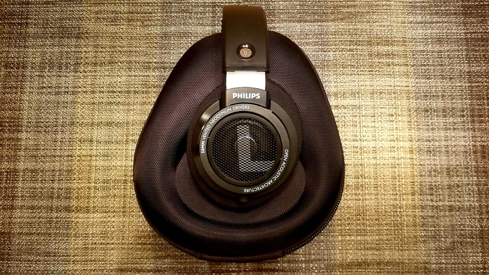 Philips Audio SHP9500 HiFi Precision Stereo Over-Ear Headphones (Black) customer photo 2