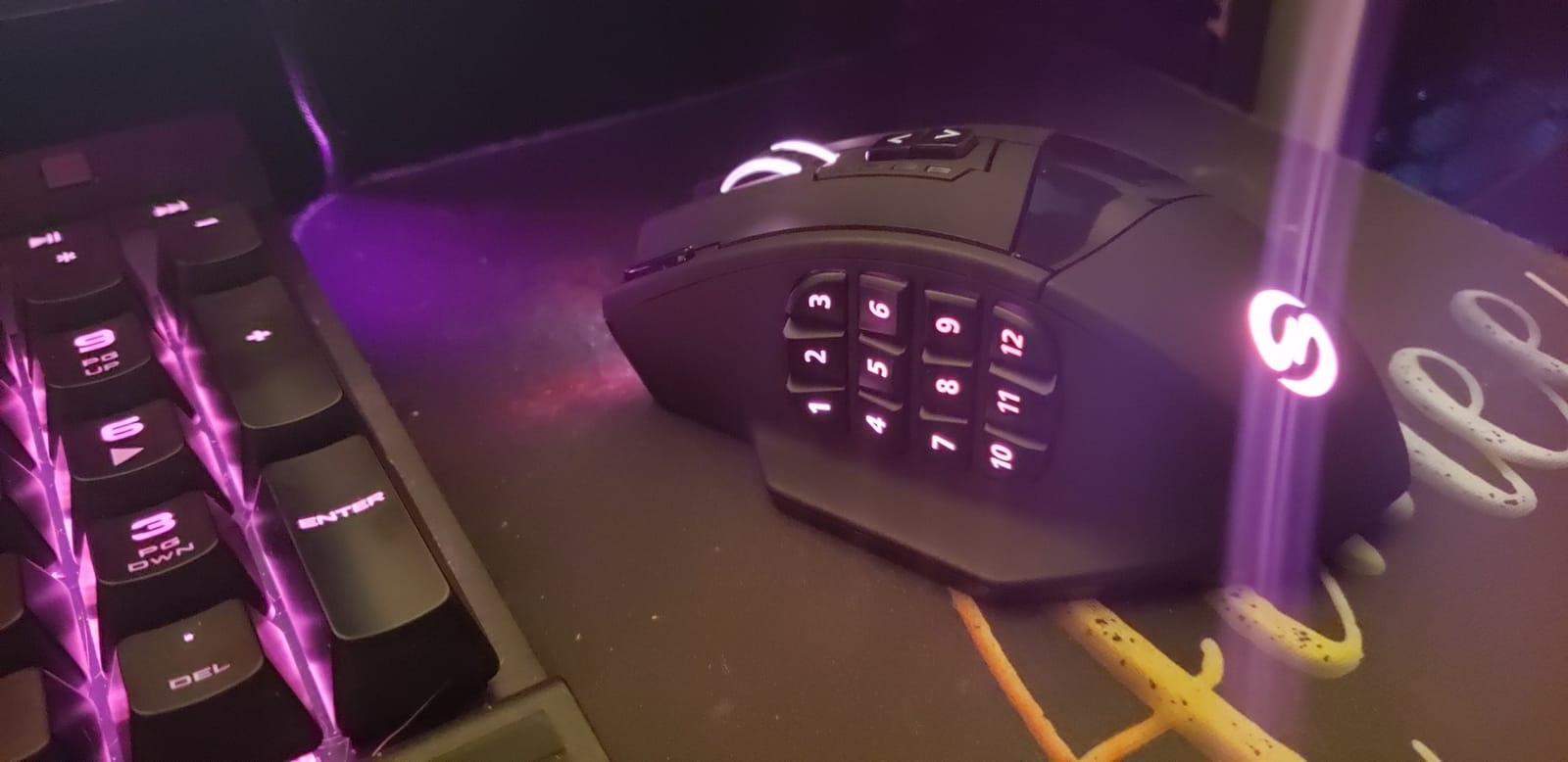 UtechSmart Venus Pro Wired MMO Gaming Mouse - 16000 DPI RGB | 16 Programmable Buttons, Lag-Free 2.4G, 70Hr Battery, Ergonomic Grip, Optical Sensor, [IGN's Recommendation] customer photo 2