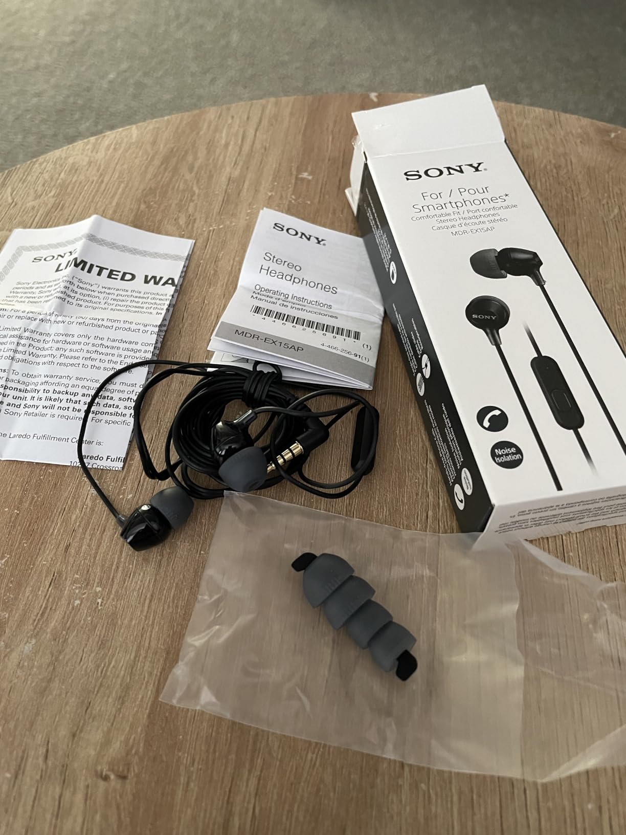 Sony MDREX15AP In-Ear Earbud Headphones with Mic, Black (MDREX15AP/B) customer photo 1