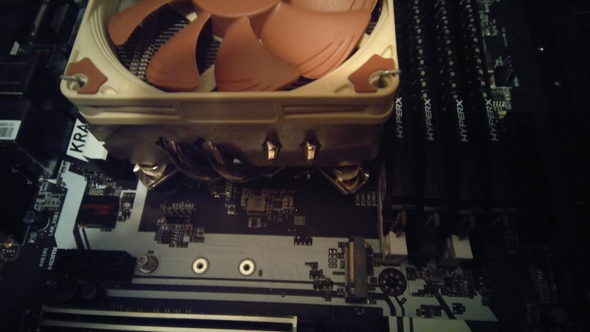 Noctua NH-L9x65, Quiet High-Performance Low-Profile CPU Cooler | 65mm Height, ITX SFF Low-Noise Cooling, For Intel and AMD, 92mm Slim Fan, No RAM or PCIe Overhang, Rich Accessory Kit customer photo 1