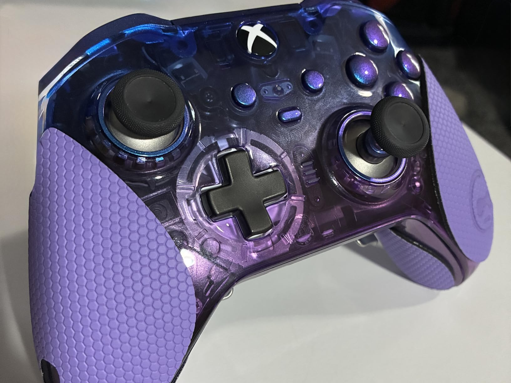 KontrolFreek Performance Grips for Xbox One and Xbox Series X Controller (Nightfall Black) customer photo 1