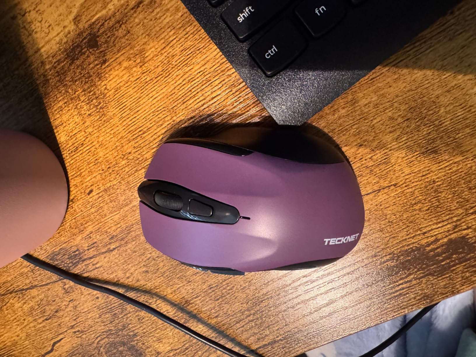 TECKNET Wireless Mouse, 2.4G Ergonomic Computer Mouse, 2600 DPI - Purple customer photo 1