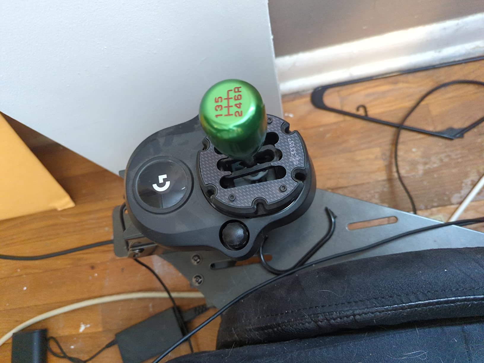 Logitech G920 Driving Force Racing Wheel and Pedals, Force Feedback + Logitech G Driving Force Shifter - Xbox Series X|S, Xbox One and PC, Mac - Black customer photo 2