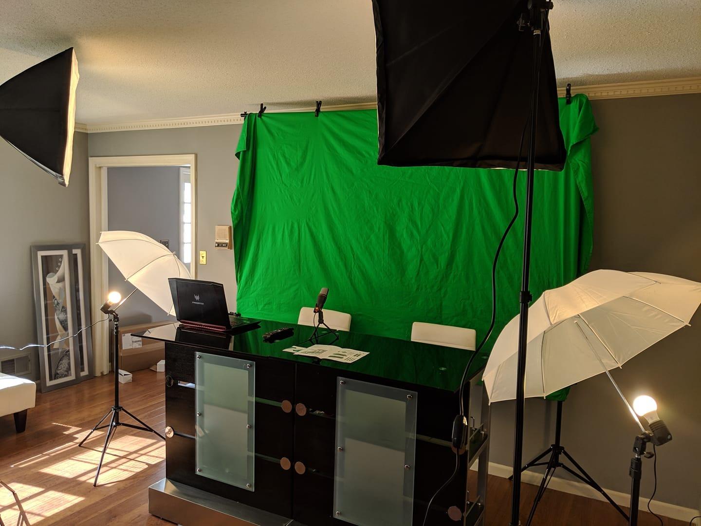 NEEWER Photography Lighting kit with Backdrops, 8.5x10ft Backdrop Stands, UL Certified 5700K 800W Equivalent 24W LED Umbrella Softbox Continuous Lighting, Photo Studio Equipment for Photo Video Shoot customer photo 1