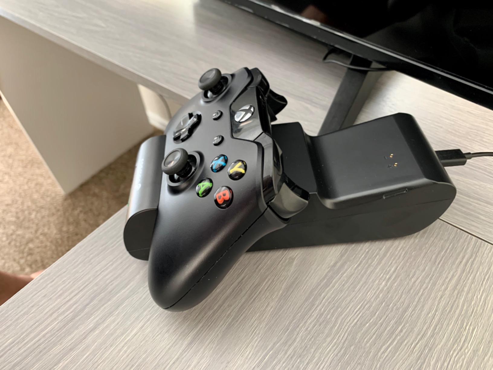 Fosmon Fast Charging for Xbox Controller Charger Station Dock, Black | Dual High-Speed Charging Dock Base with Two 5280mWh Rechargeable Battery Packs and 4 Covers for Xbox Series X, S, One, Elite customer photo 2