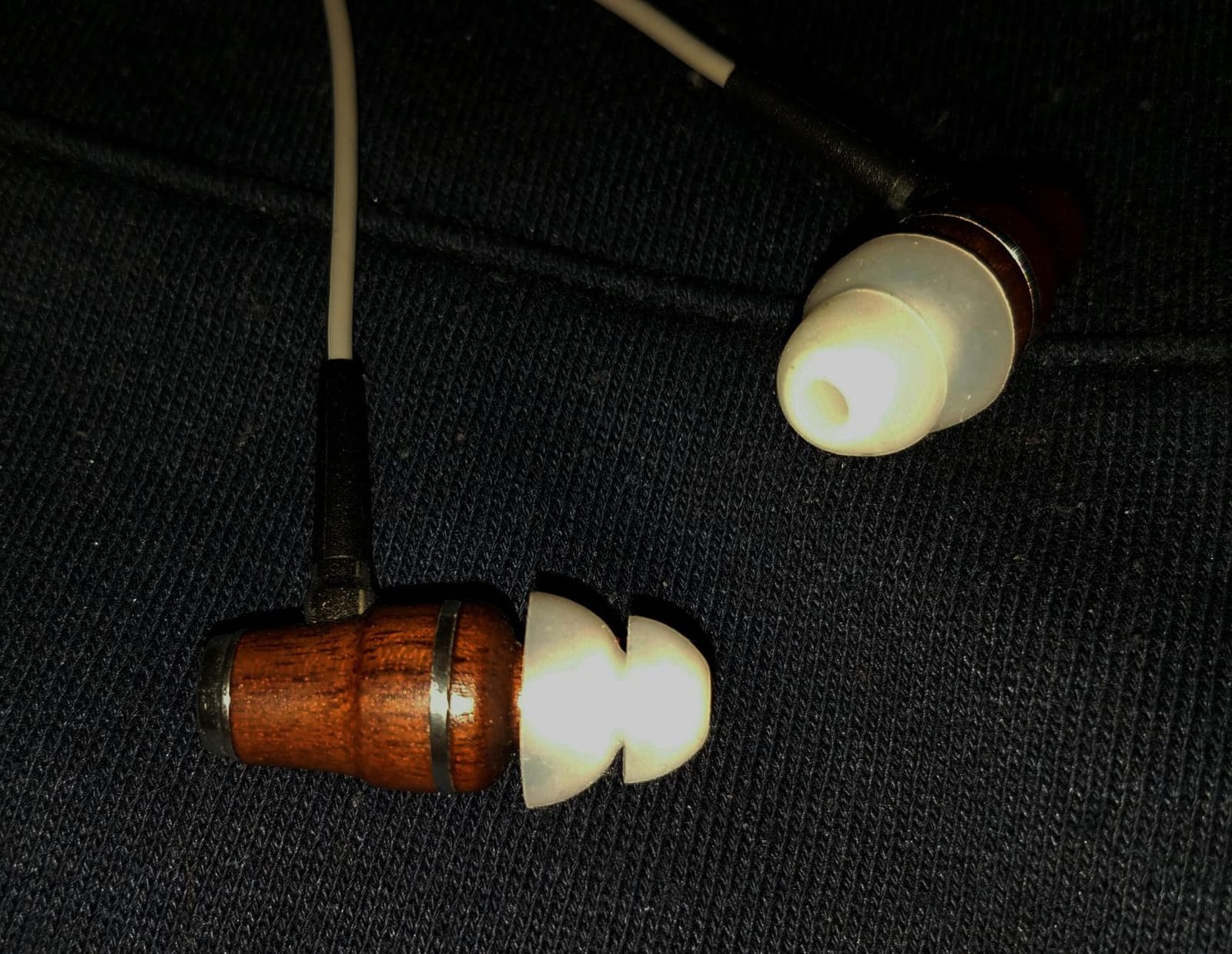 Symphonized Premium Wooden 3.5mm Jack Wired Earbuds with Microphone & Volume Control, Plug in Ear Headphones Wired Earphones with Mic, Corded Ear Buds Wire for Computer, Laptop & Phone with Aux Cord customer photo 2