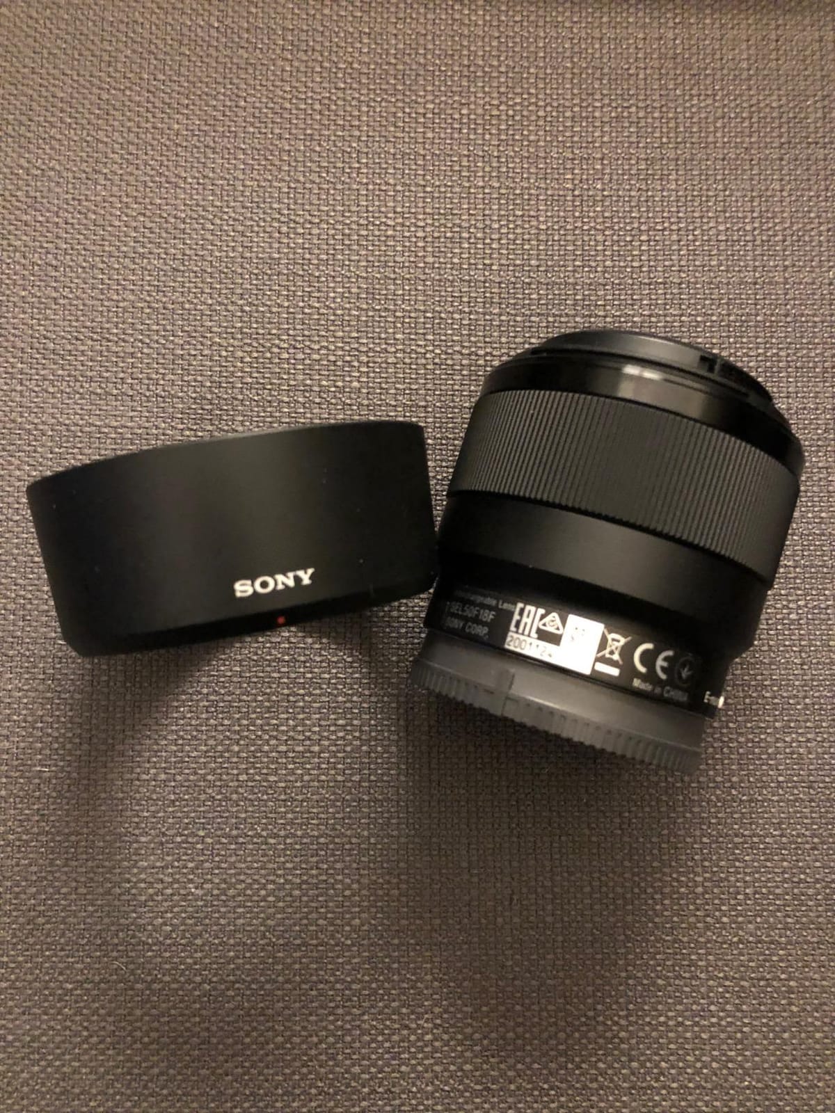 Sony - FE 50mm F1.8 Standard Lens (SEL50F18F), Black | F/1.8 aperture with 50mm focal length and metal mount for portraits, low-light photography and video customer photo 1