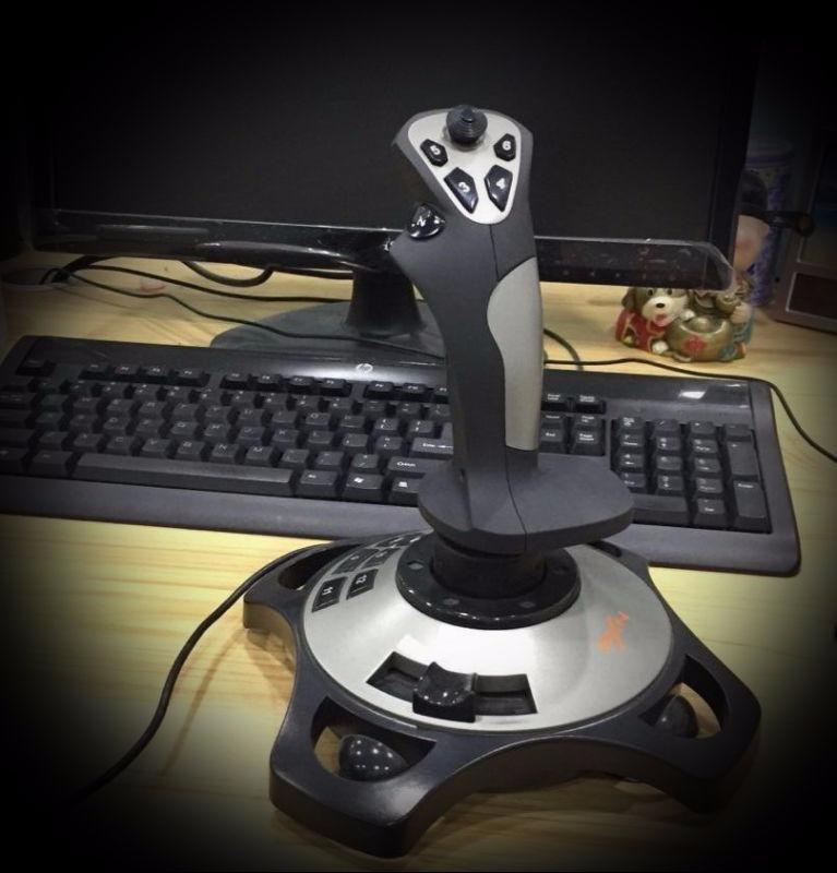 PC Joystick, USB Gaming Flight Simulator Game Controller with Vibration Function and Throttle Control, PXN 2113 Wired Gamepad Flight Sim Stick for PC/Computer(Windows Only, Not for Apple Devices/PS4/PS5/Xbox One/Switch) customer photo 2
