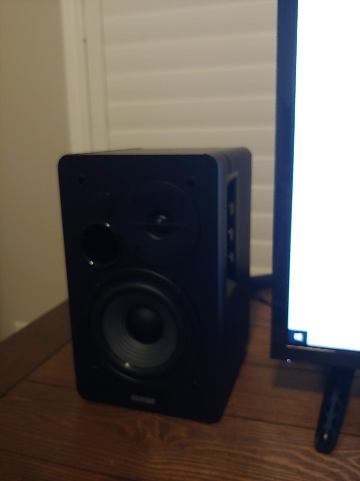 Edifier R1280DB Powered Bluetooth Bookshelf Speakers - Optical Input customer photo 2