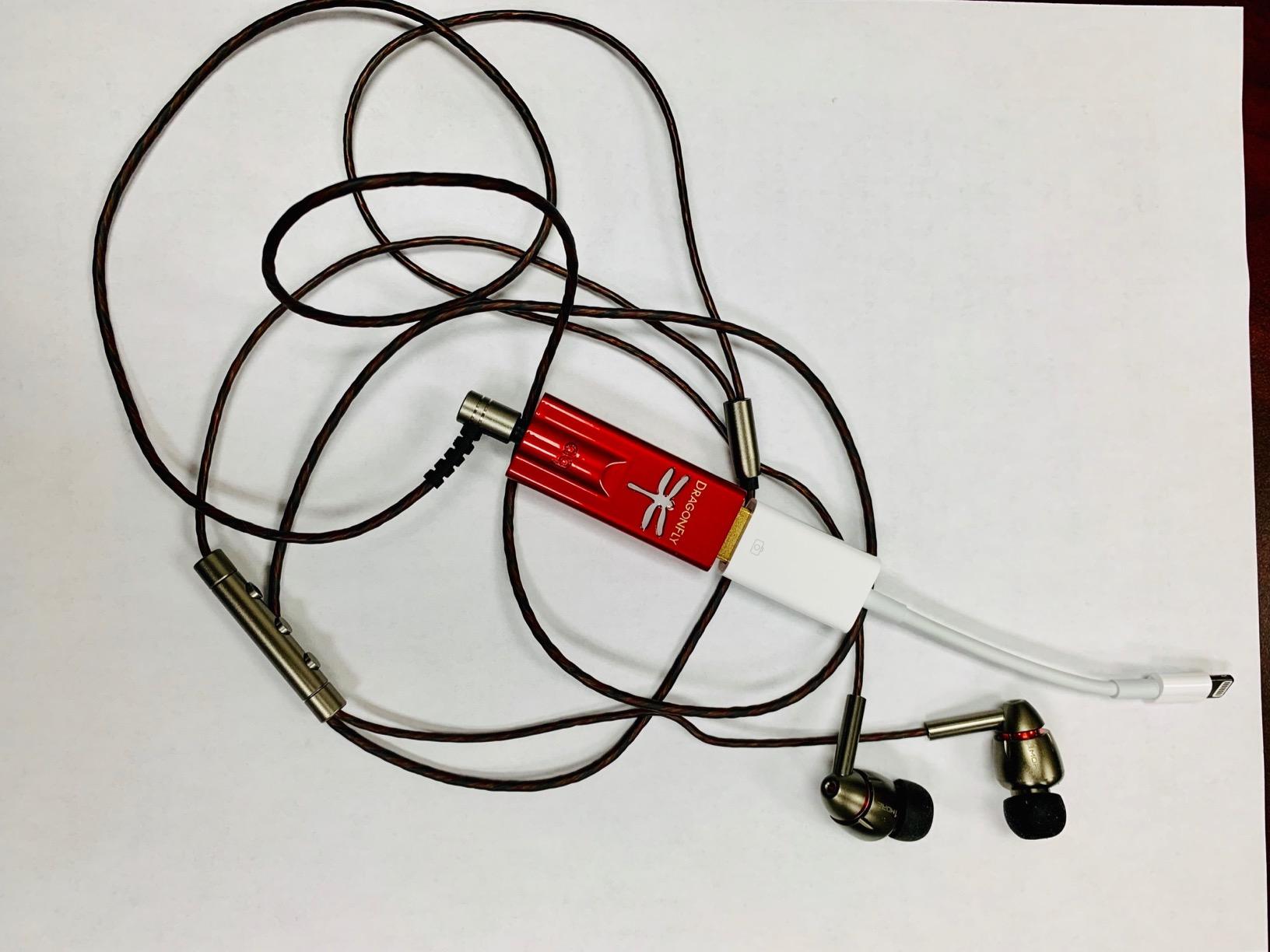 1MORE Quad Driver in-Ear Earphones Hi-Res High Fidelity Headphones Warm Bass, Spacious Reproduction, High Resolution, Mic in-Line Remote Smartphones/PC/Tablet - Silver/Gray customer photo 2